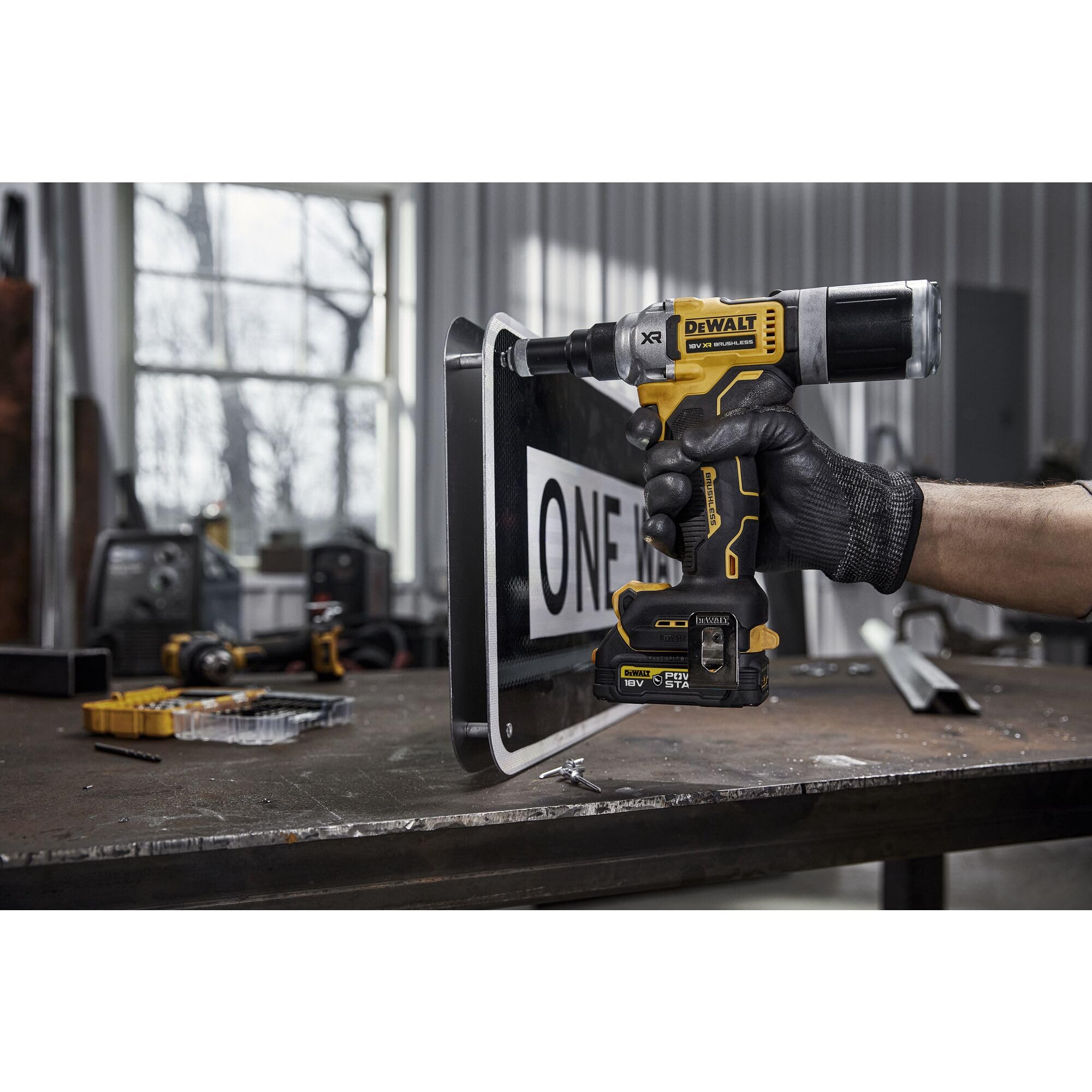 DeWALT Pistola a rivetto a batteria DCF414NT-XJ 18 V, rivettatrice cieca, rivettatrice da 4,8 a 6,4 mm, potenza di attuazione 20 kN