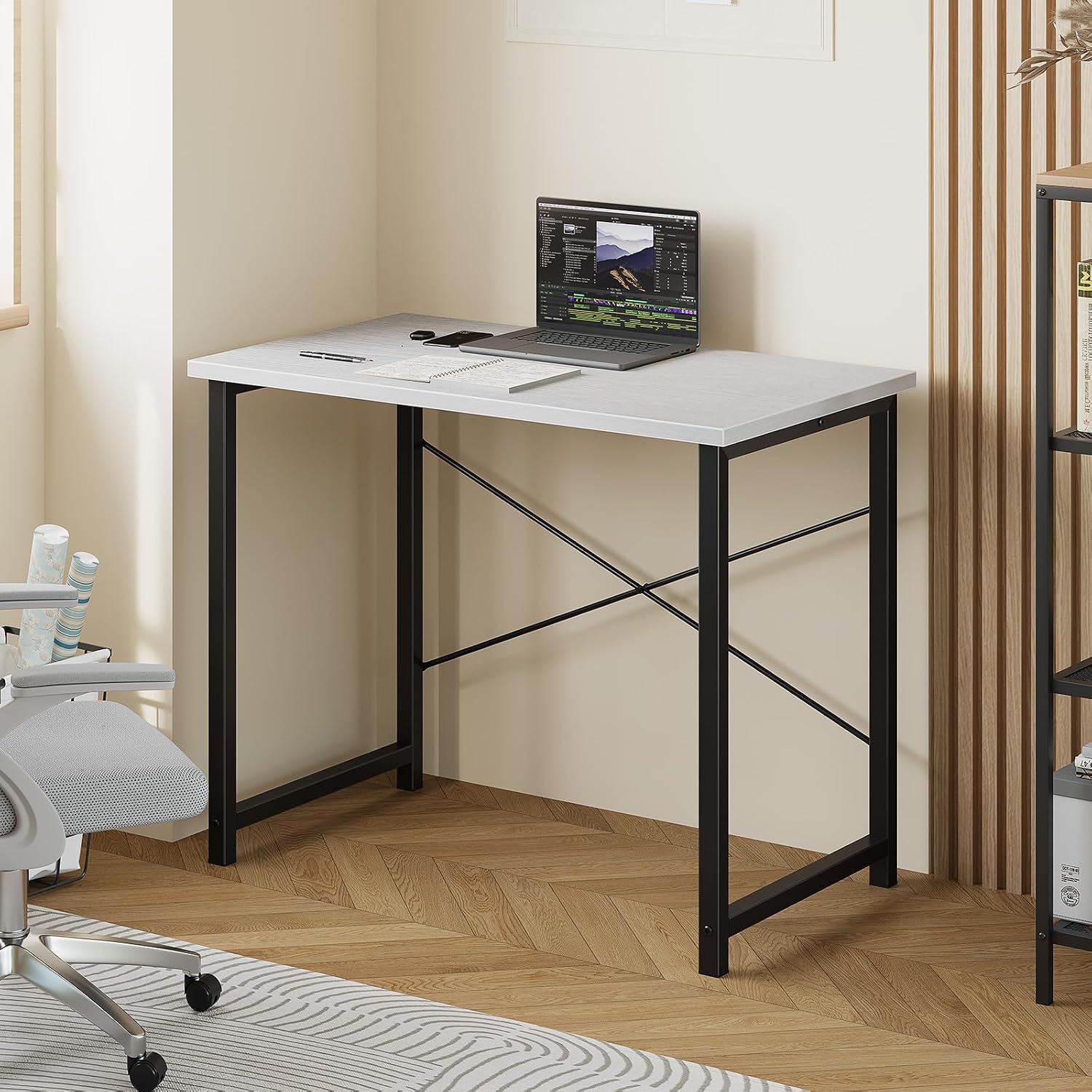 Sweetcrispy 32-Inch Small Computer Desk for Bedroom, Modern White