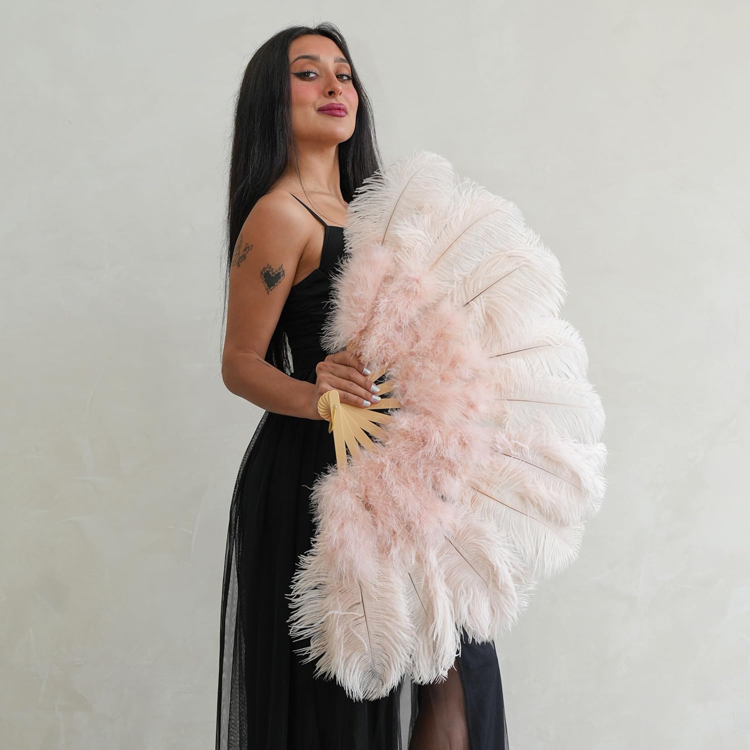ZUCKER Large Ostrich Feather Fan - Vintage Costume Folding Hand Fan - Burlesque Showgirl Costume Decorative Fan for Women