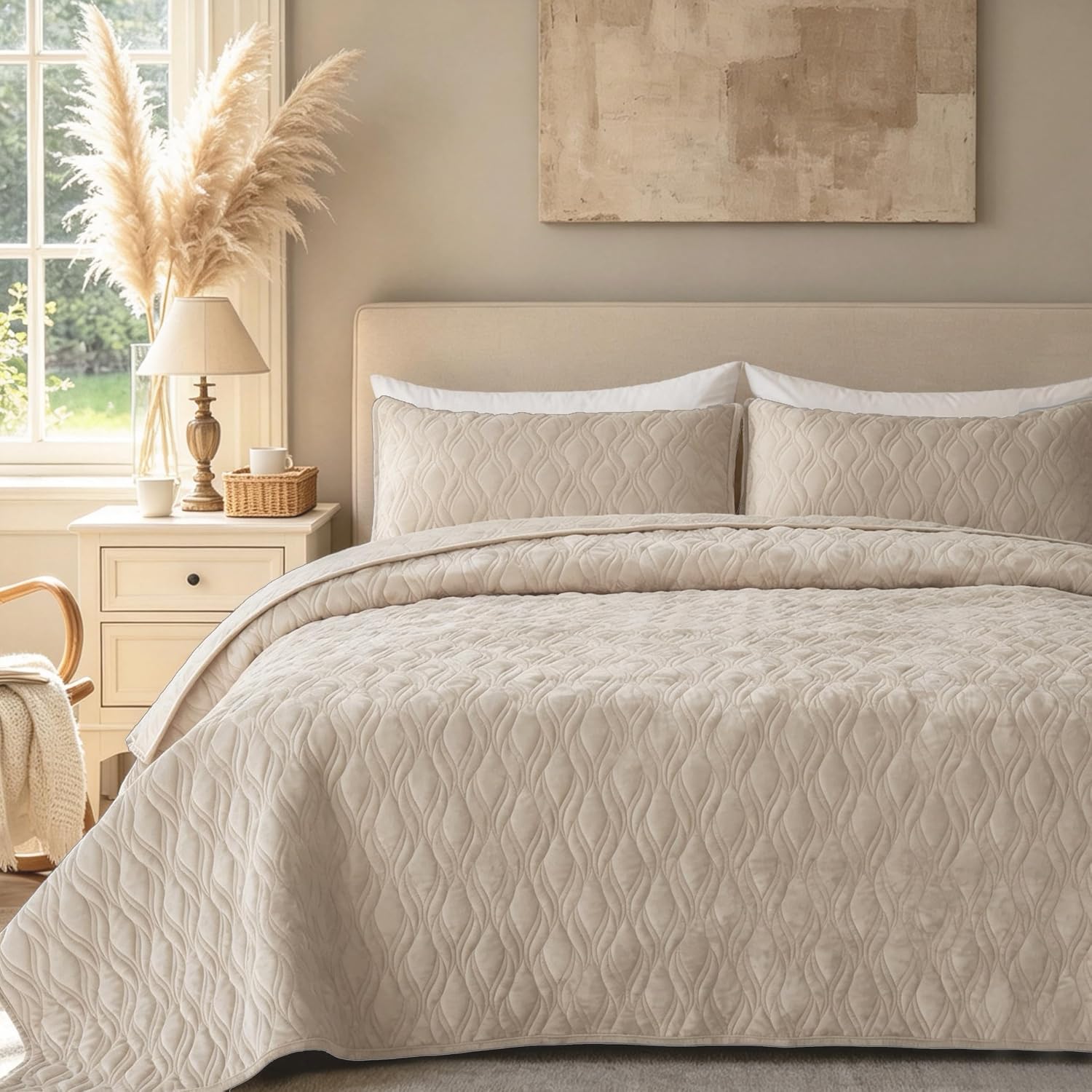 Velvet Quilt Bedding Set 90x98 Queen Szie Bedspread Ultra Soft Luxury Comforter Bed Cover with 2PCS Pillow Shams Versatile Style for Bedroom Home Decoration Gift,Beige