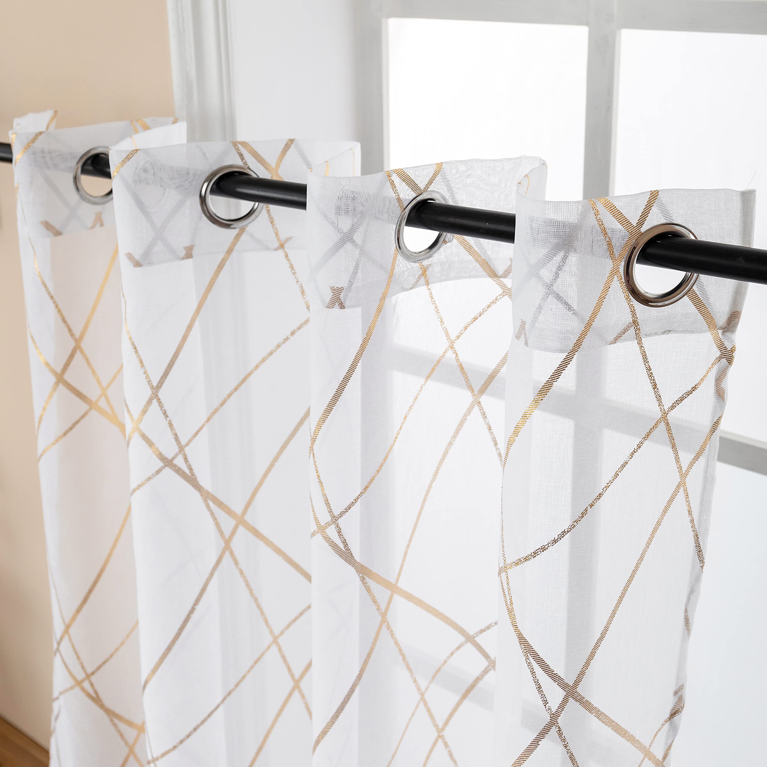 GIRASOLE HOME® Paire de rideaux en voile filtrant à motif géométrique doré, tenture blanche pour intérieur avec œillets, 2 panneaux (Géométrie or, 140 x 290 cm)