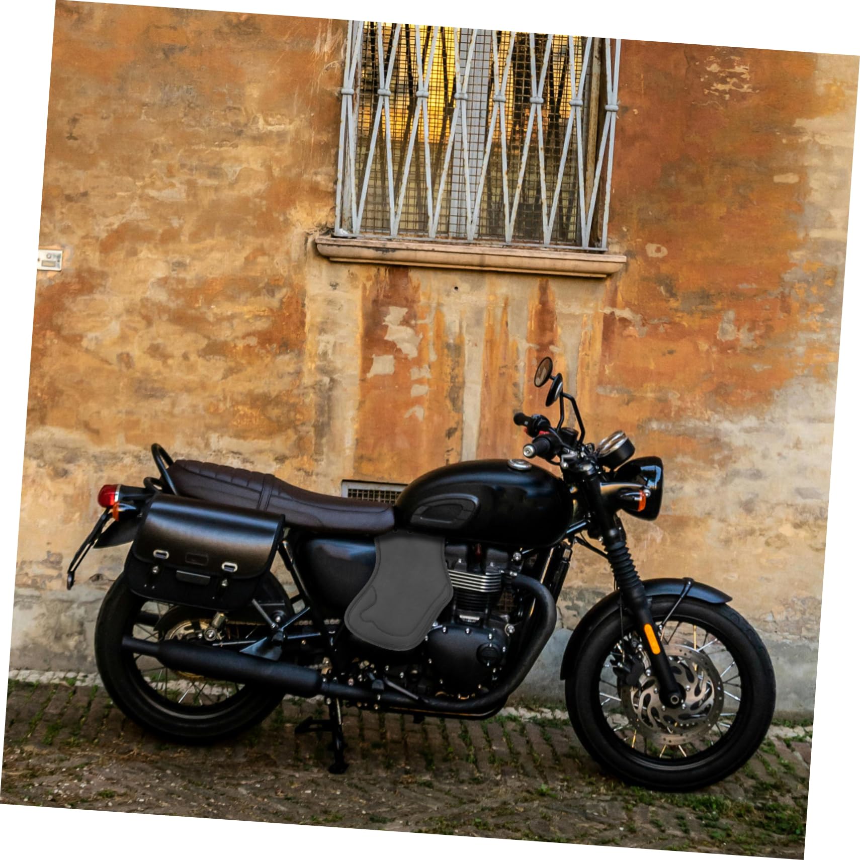 Protezione Sella Moto in Pu Nera per Motore, Guardia Laterale | Gite su Strada e Uso Urbano, Design Leggero e Facile da Usare, Accessorio Profilo Distintivo