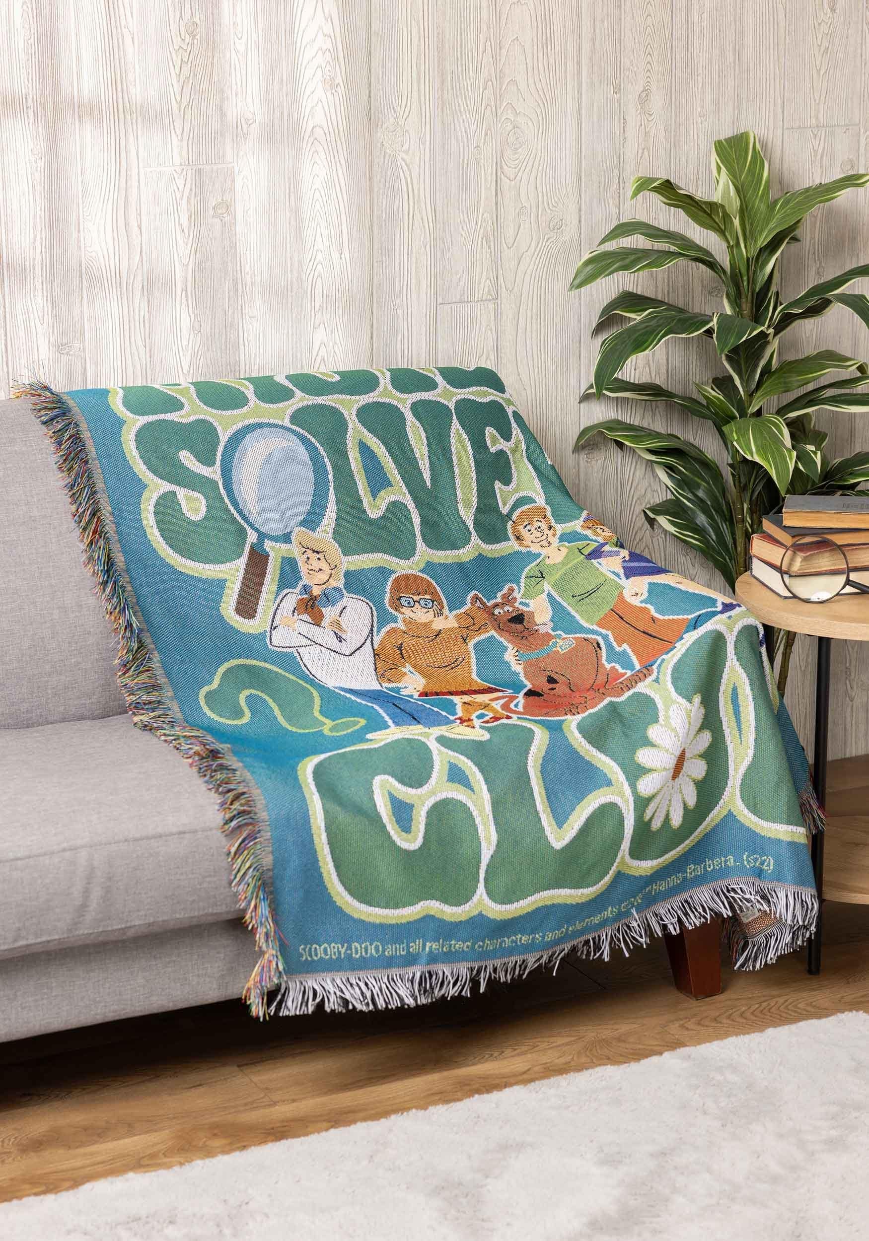 Amazon.com: Northwest Scooby Doo Woven Tapestry Throw Blanket, 48