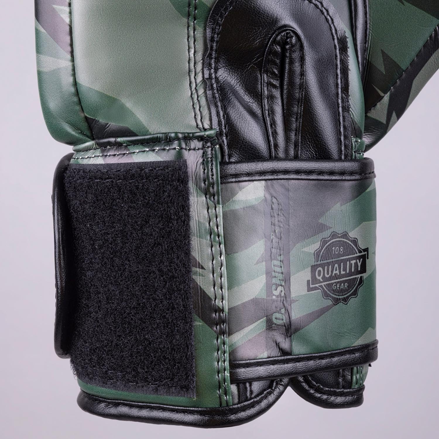 8 WEAPONS Boxhandschuhe Unlimited 2.0, Woodland Camo, Training, Sparring und Wettkampf, Kunstleder, Perfekte Dämpfung und stabile Nähte, Handschuhe für Muay Thai, K1, Boxen, MMA und Kickboxen