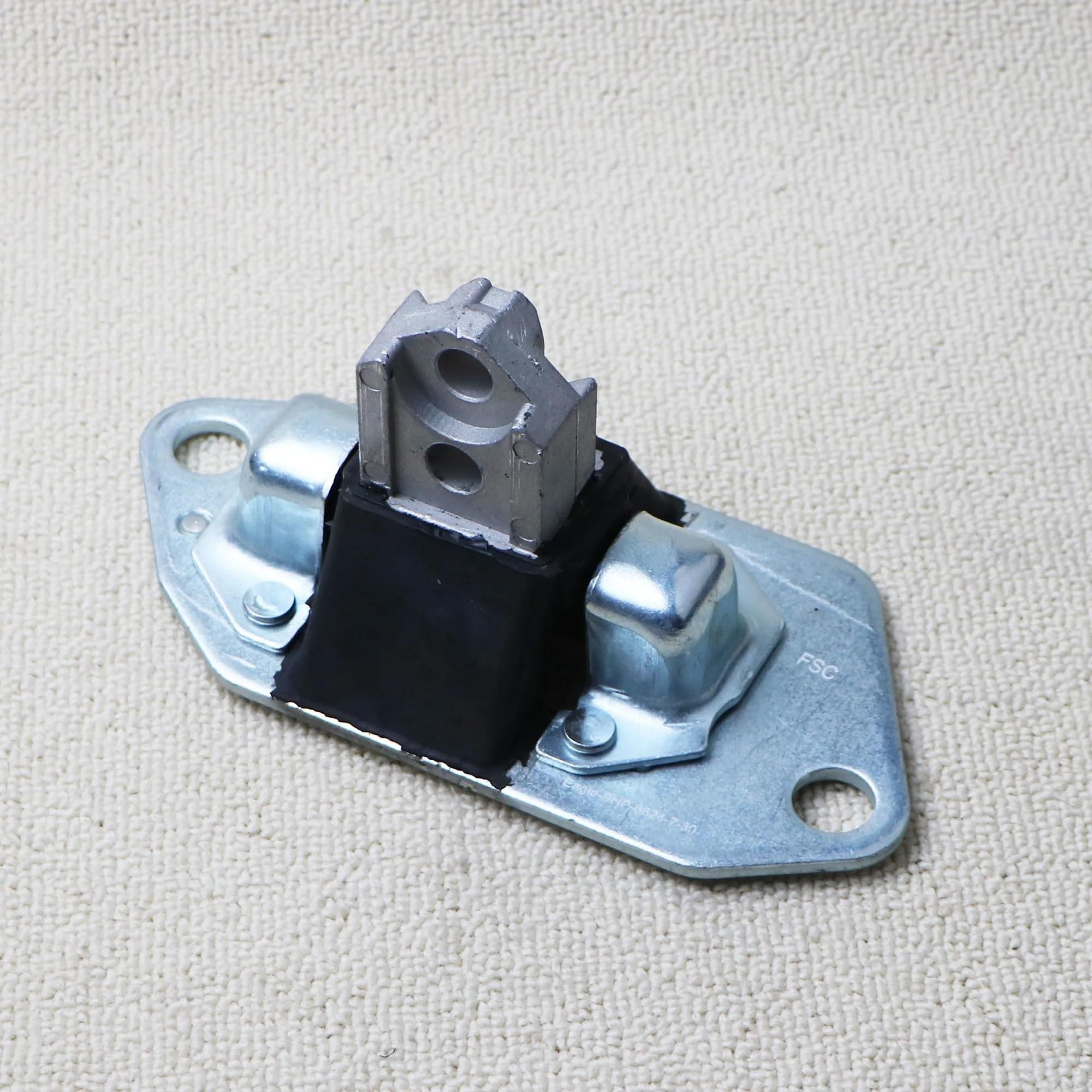 30748811 Car Front Right Engine Motor Mounting Mount for Volvo S80 S60 V70 XC70 XC90 2001 - 2009