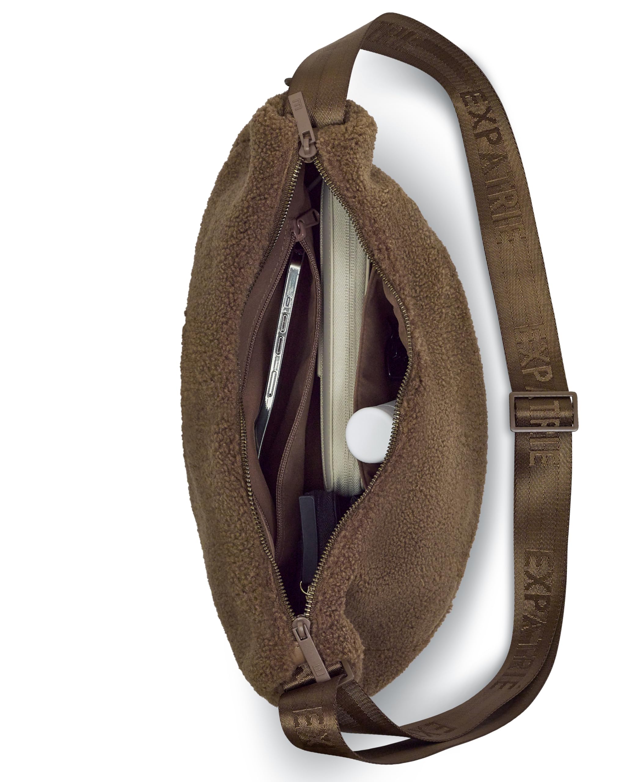 Expatrié Moon Bag Damen - Leni - Weiche Teddy Crossbody Bag - Umhängetasche im Halbmond Style - Mit verstellbarem Gurt und D-Ringen zur Befestigung am Kinderwagen