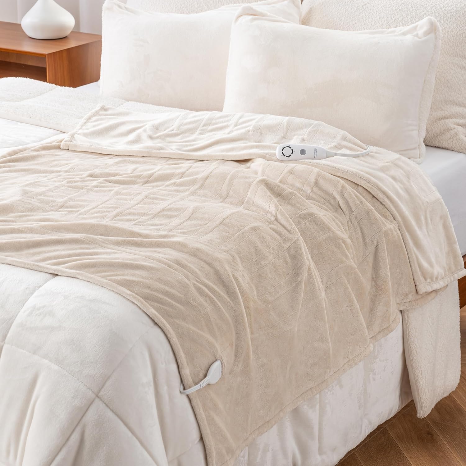 Berkshire Blanket Heated Throw – Reversible Loftmink Velvety Fleece Electric Blanket, 5 Heat Settings & Auto Shut-Off, Ultra-Cozy for Couch, Bed & Office, 50" x 60", Sandshell