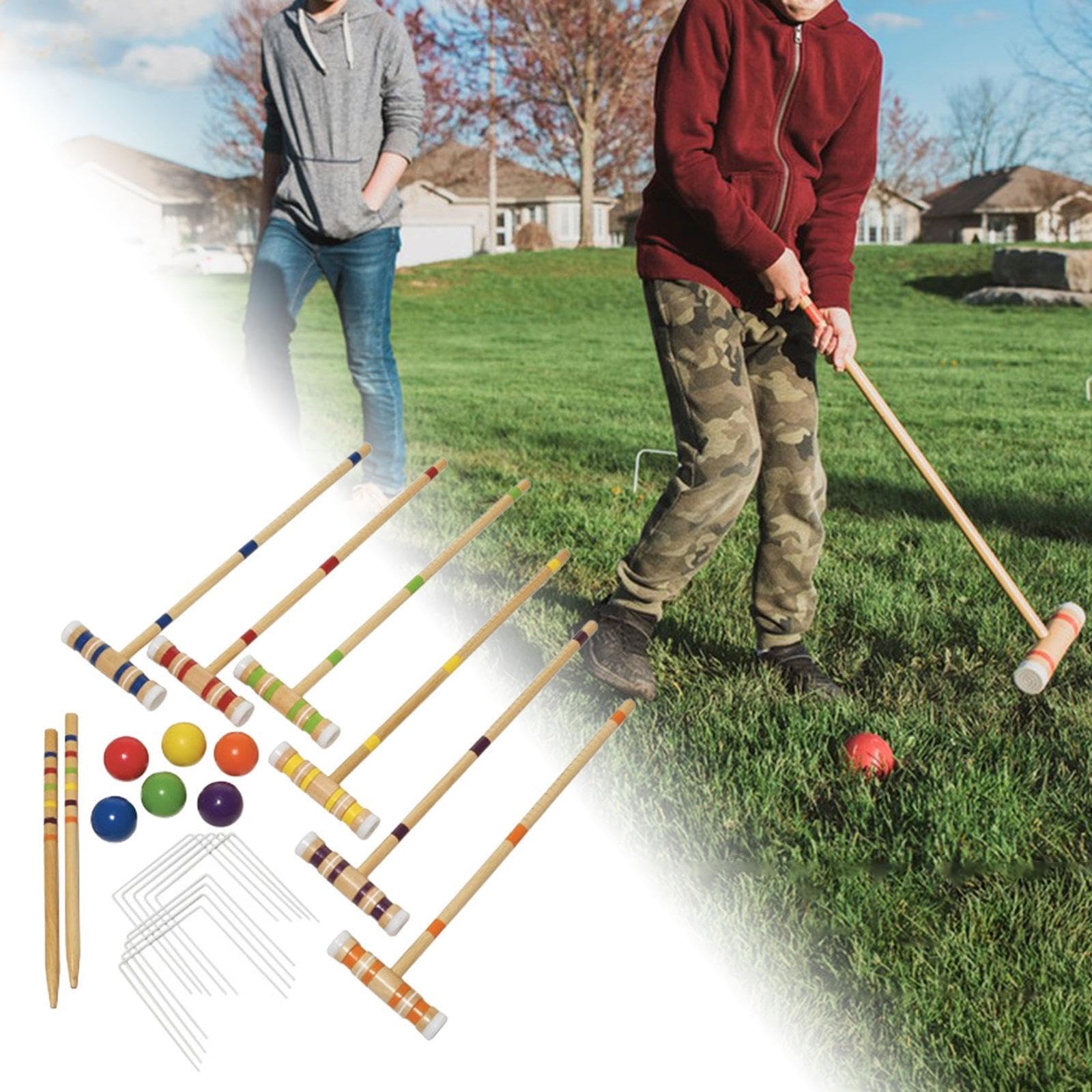 Outdoor Krocketset mit Holzschlägern und farbigen Kugeln für unterhaltsame Gruppenaktivitäten bei Gartenfesten oder Anderen besonderen Anlässen. Sportliches Outdoor