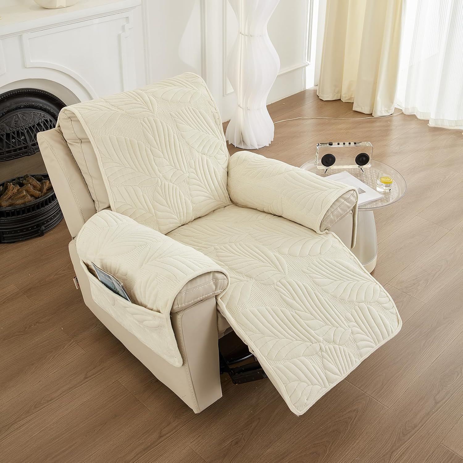 Qubjus Recliner Chair Covers, Velvet Jacquard Couch Cover with Pocket and Elastic Straps Washable 1-Piece Soft Furniture Protector (Recliner, Beige)