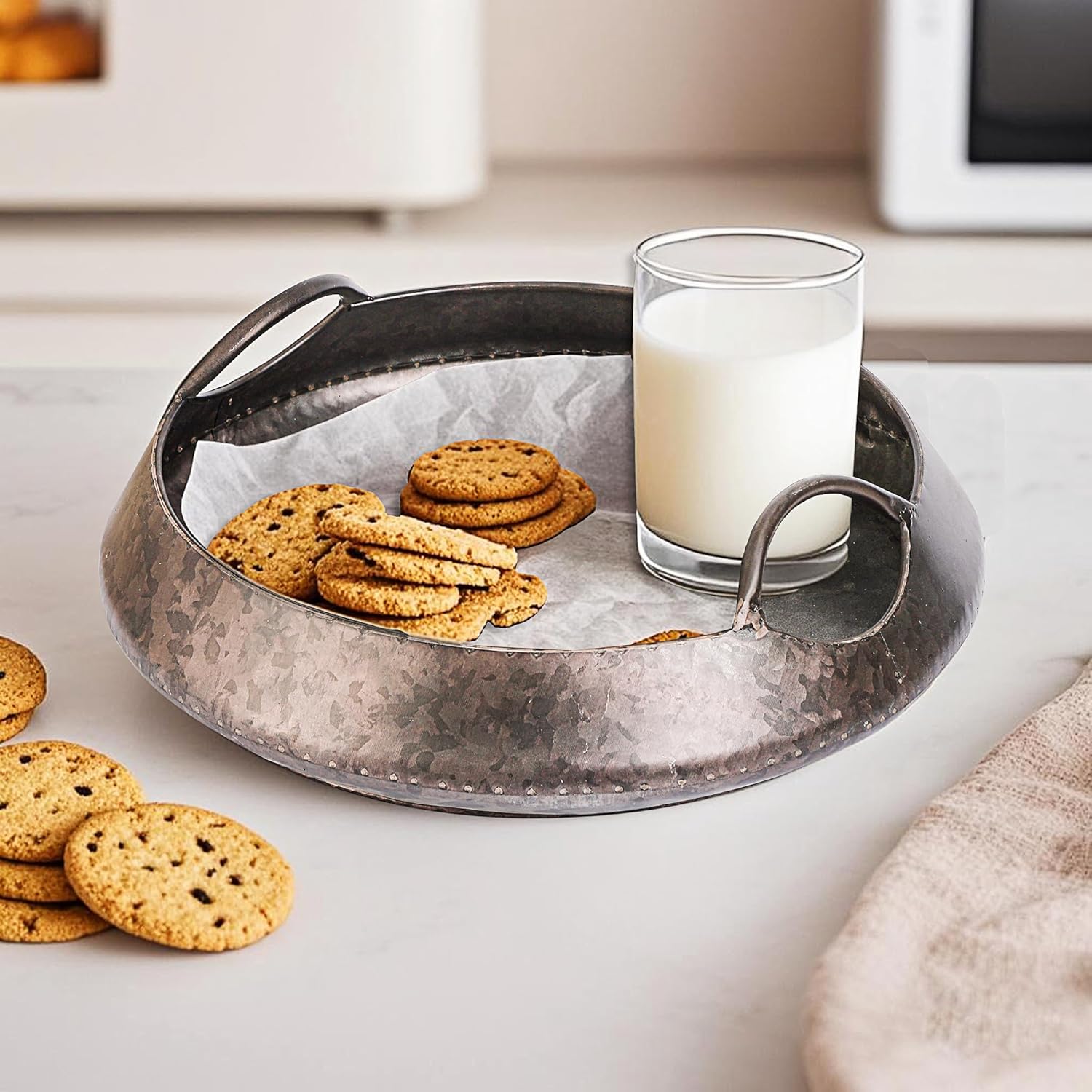 Round Hand Hammered Rustic Galvanized Metal Trays with Handles (1, 15.7"x5")