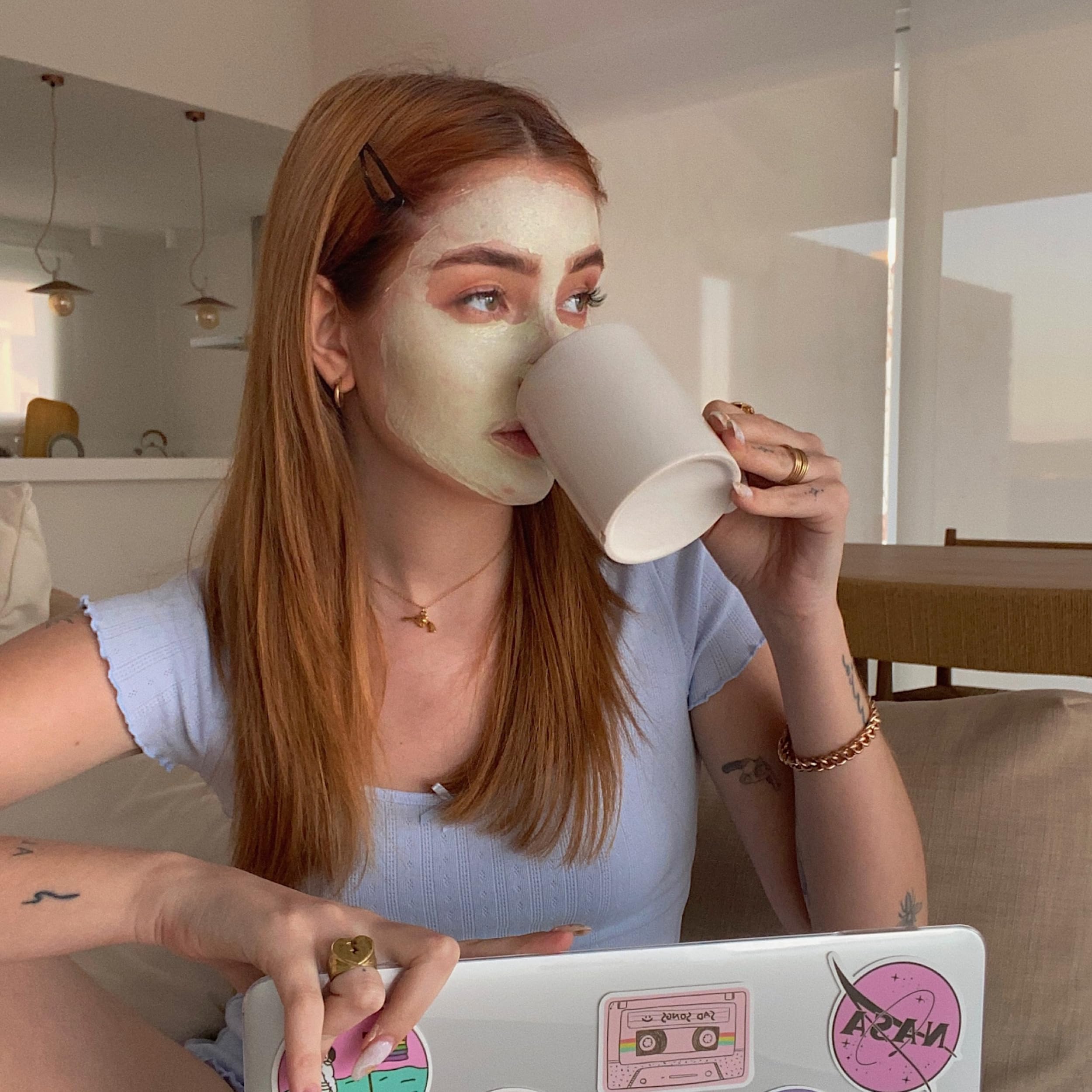 Pędzel do Aplikacji Maseczki na Twarz - Aplikator Pędzla - Łatwy i Precyzyjny - Jednolite Pokrycie - Bardzo Gęste Włókna - Mess Free Masking Brush - Glowfilter by Marta Lozano