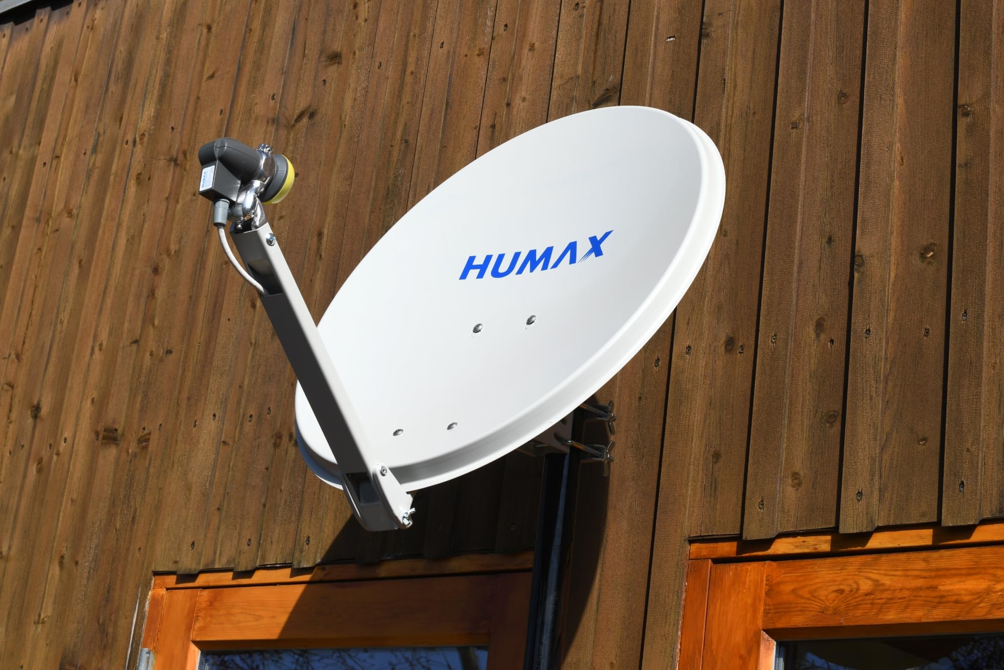 HUMAX Digital Professional 90 cm Satellitenspiegel, Sat Antenne mit Tragarm für LNBs, Satellitenschüssel aus Aluminium mit einem Durchmesser von 90 cm, hellgrau