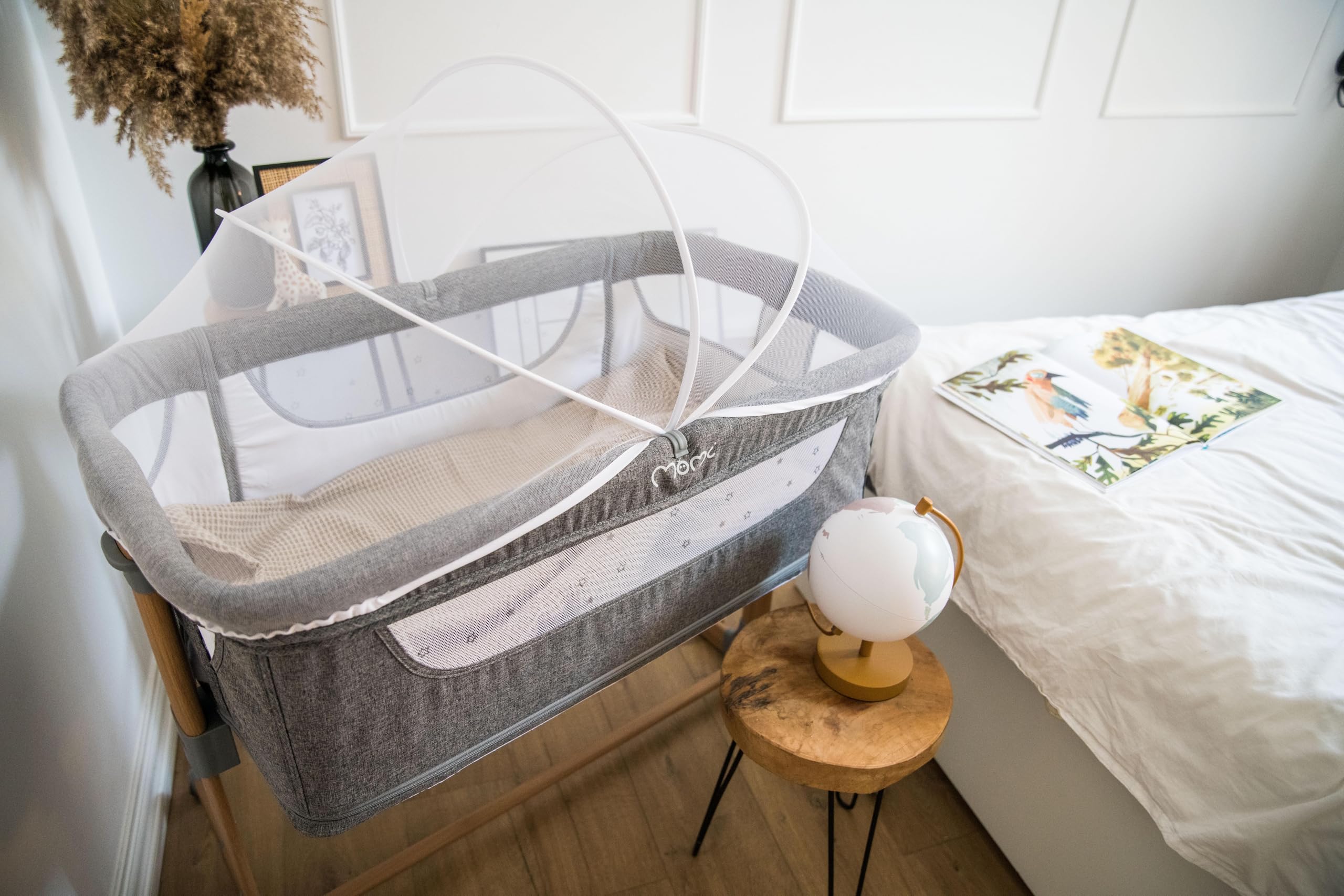 Momi Lit d'enfant Multifonction Smart Bed 4 en 1, lit d'appoint et Parc, jusqu'à 15 kg, réglage hauteur 5 niveaux, avec matelas