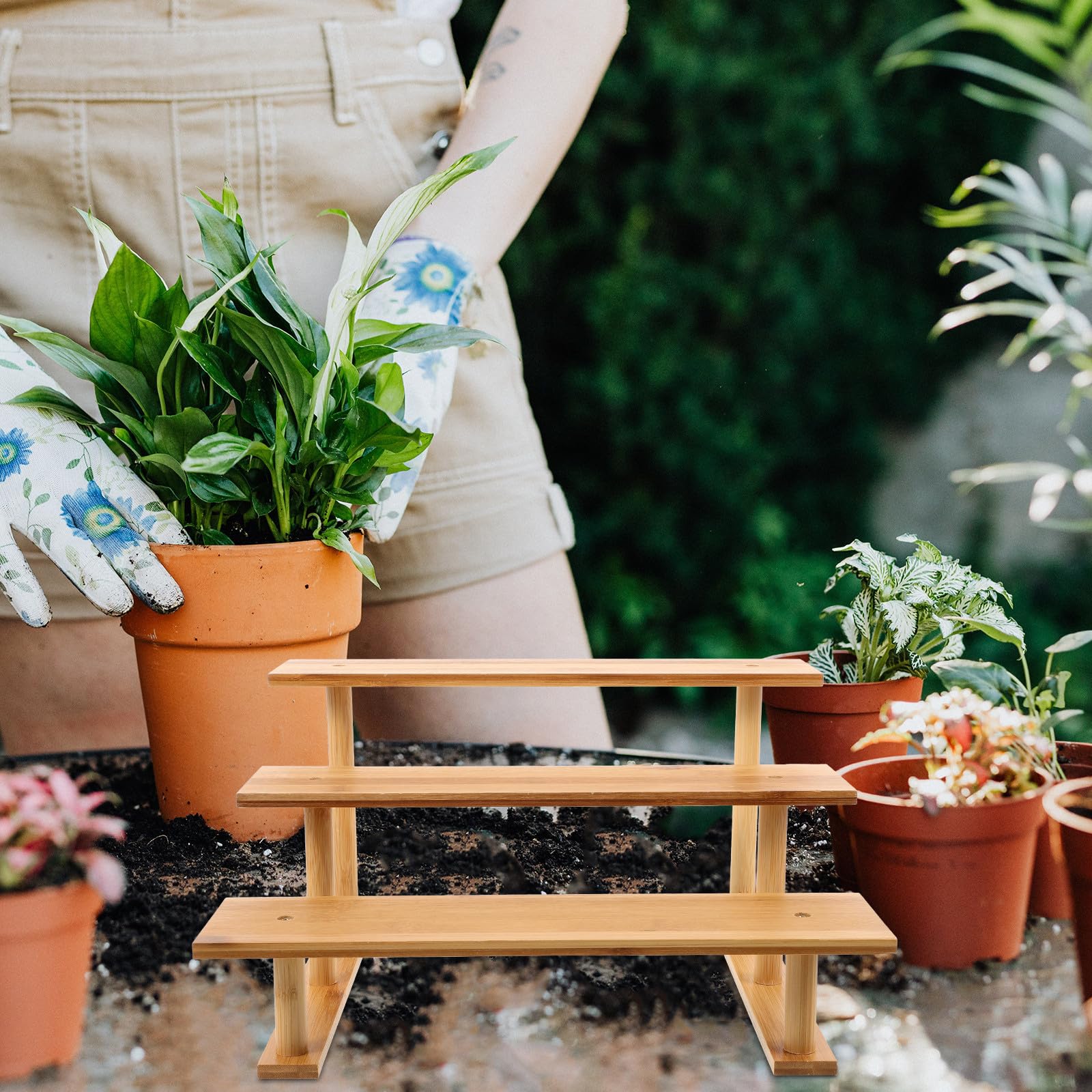 Fioriera in legno a 3 ripiani per interni e ingresso, facile da pulire e sollevare vasi perfetti per la decorazione della casa e l'esposizione delle piante