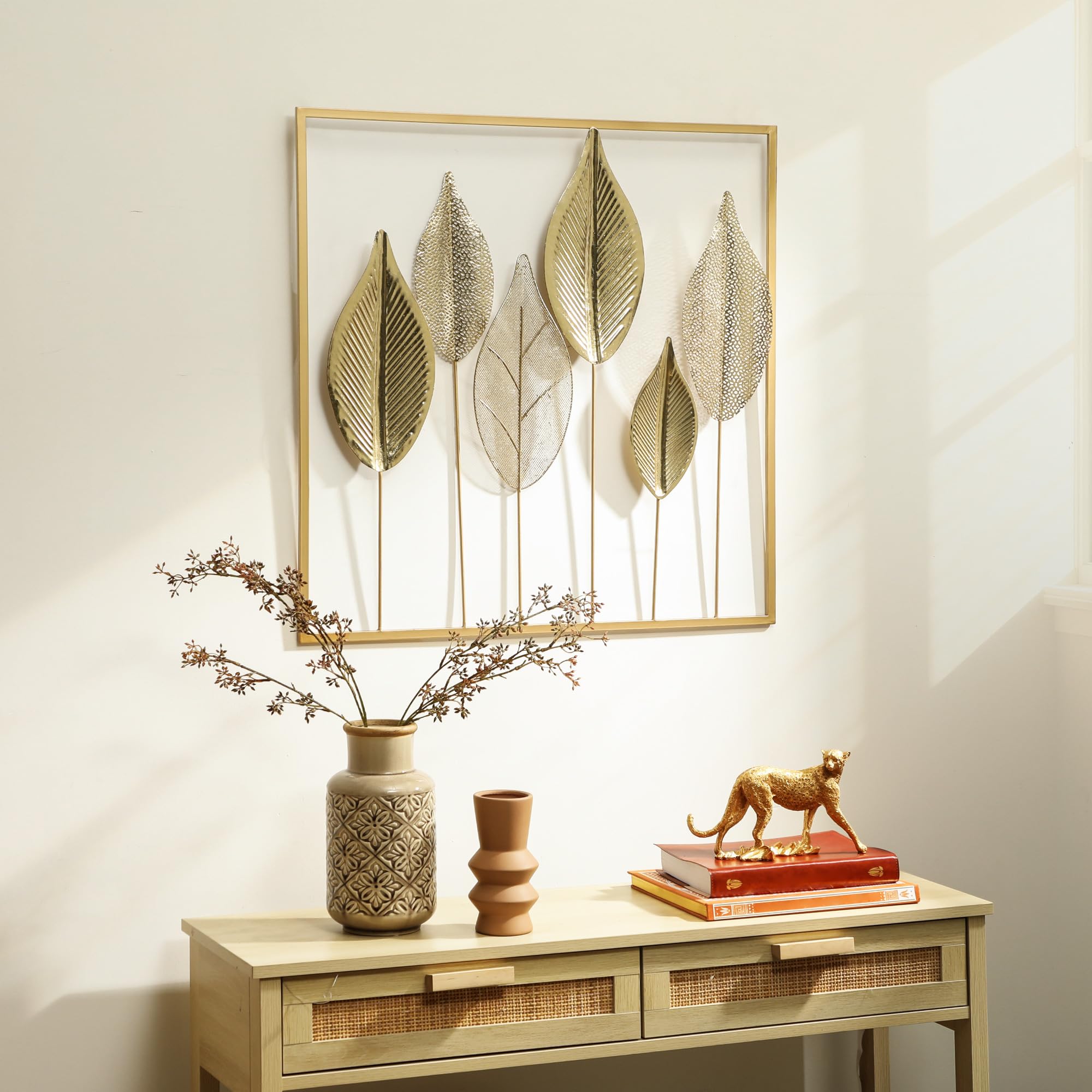 HOMCOM Décoration murale en métal moderne, sculpture murale en métal en forme de feuille unique, suspendu décor pour salon, chambre à coucher bureau, 70 x 70 cm, doré
