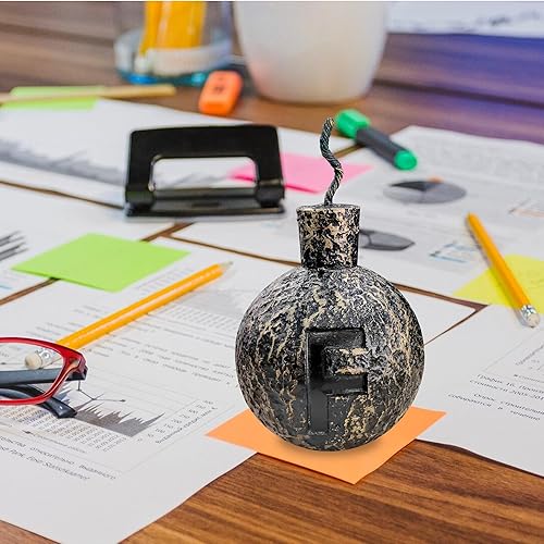 Miniatura 3 de F Bomb pisapapeles, hilarante, decorativo y único, decoración de escritorio y peso de libro, divertido regalo de broma para compañeros de trabajo y