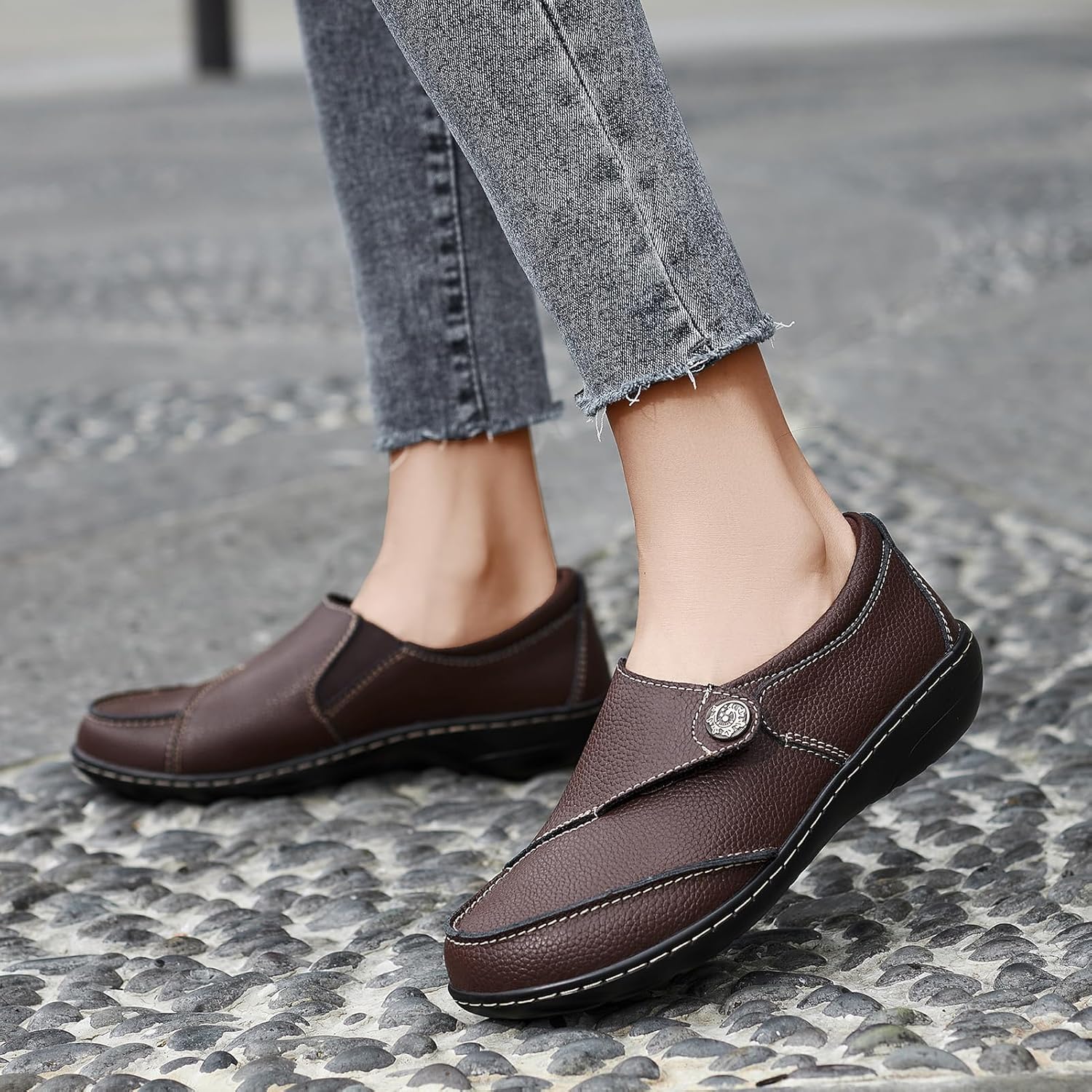 TERRIKAT Women's Classic Casual Leather Loafers Cute Moc Toe Slip On Comfort Walking Flats Lightweight Work Shoes - Image 2