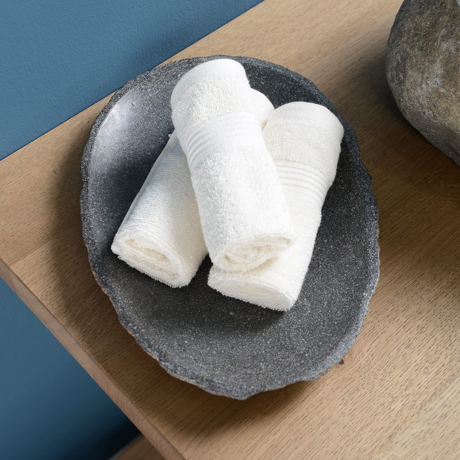 Flussstein Tablett grau rund 30 cm - Naturstein Schale Badezimmer Deko Granit Seifenplatte