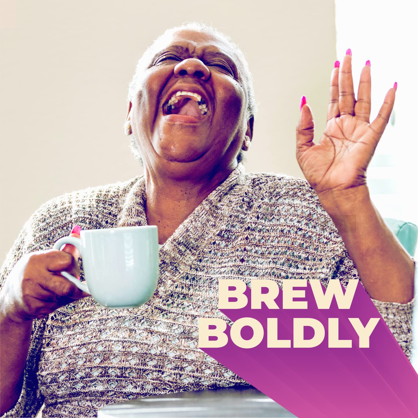 New England Coffee Bold Decision - Bold, Full-bodied Dark Roast Ground Coffee - 10 Ounce Bag (confezione da 6)