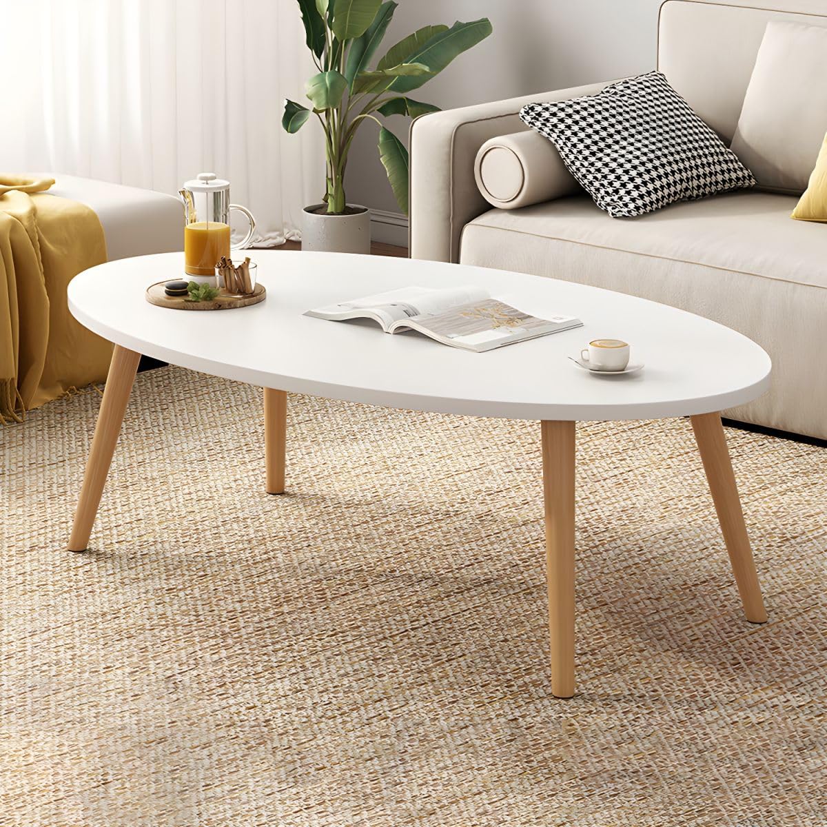 Owalny stolik kawowy z półką do salonu i balkonu, nowoczesny design z drewnianymi nogami