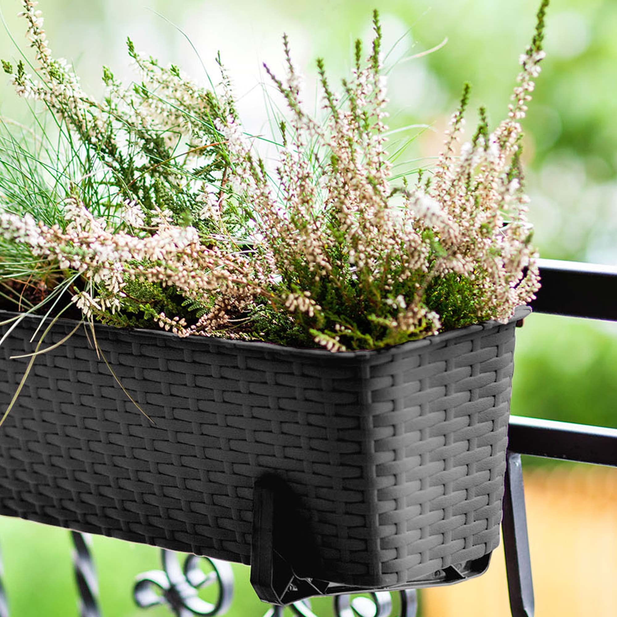 KADAX Macetas de Plástico Imitación Ratán, Maceteros Rectangulares con Platillos y Soportes para Exterior, Jardineras Colgantes (4: Antracita, 60 cm, Aprox. 48L)