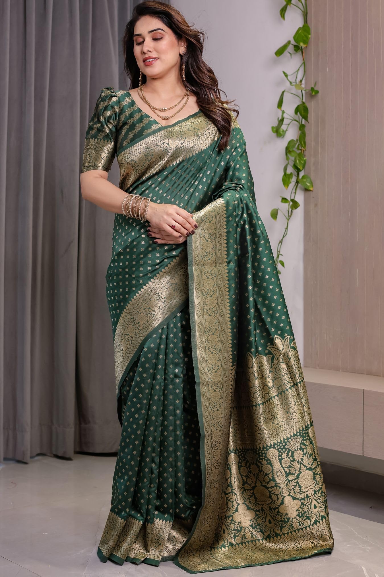 SGF11 Women's Kanjivaram Soft Silk Saree With Unstitched Blouse Piece product image 6