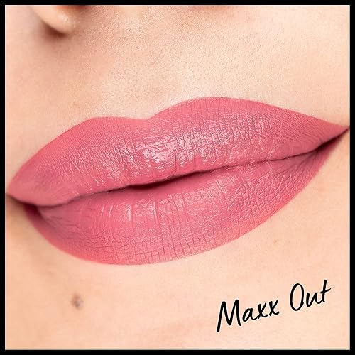 Vista 25 de NYX Professional Makeup, Lingerie XXL - Lápiz labial líquido mate, color Unlaced (rosa polvoriento con tono fresco)