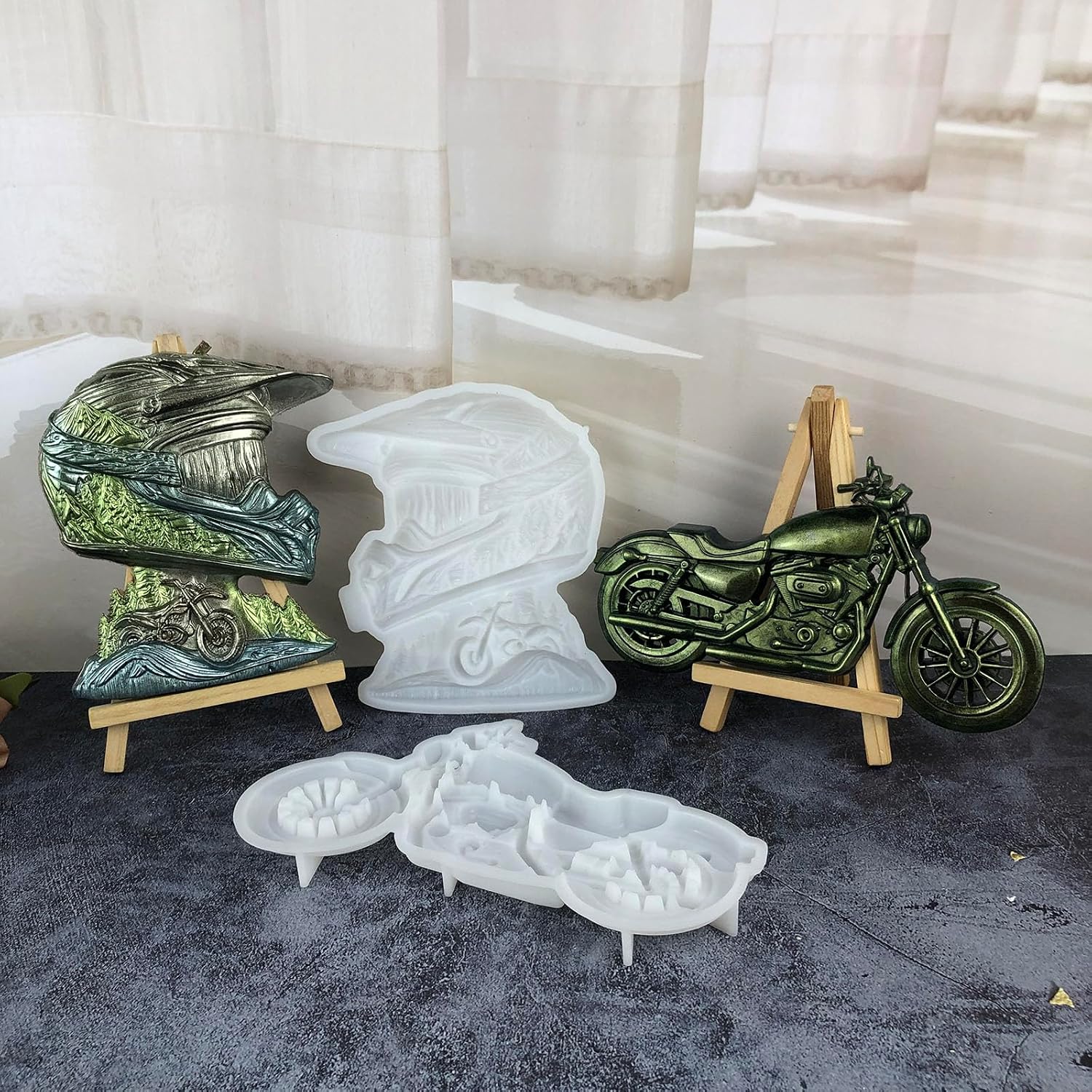 3D Motorcycle and Helmet Silicone Resin Molds Set, Wall Art DIY Craft Making Tools, 2-Piece Decorative Display Molds, Handicraft epoxy Resin Silicone Mold