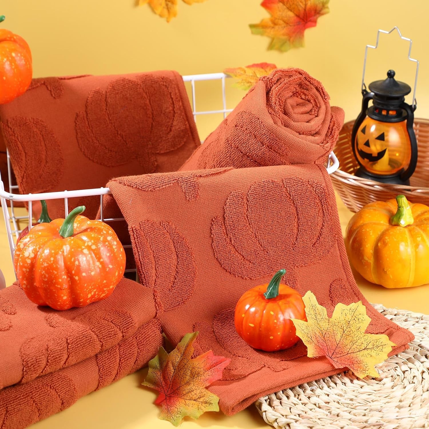 Peryiter 3 Pcs Fall Hand Towels 3D Rust Pumpkin Jacquard Thanksgiving Hand Towels for Bathroom 100% Cotton Soft Kitchen Decorative Set for Autumn Holiday Decor Fall Gift(13.7'' x 29.5'')