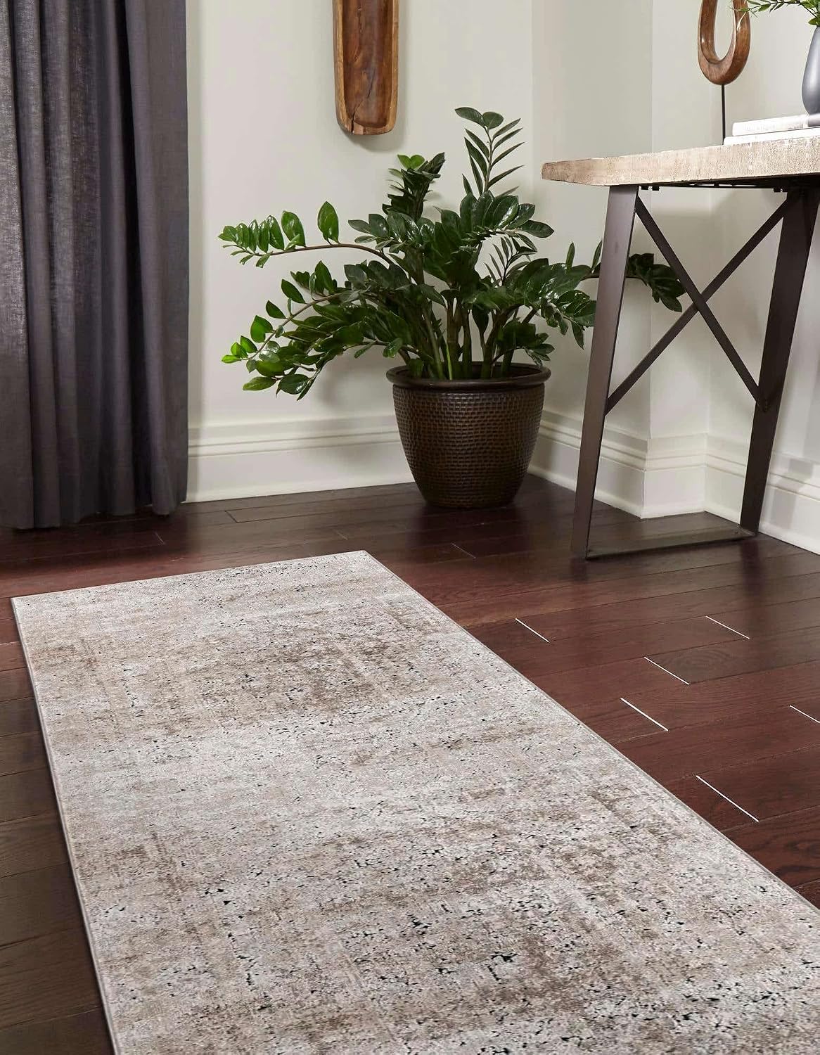 Unique Loom Chateau Collection Area Rug - Quincy (2' x 8' Runner, Beige/ Brown)