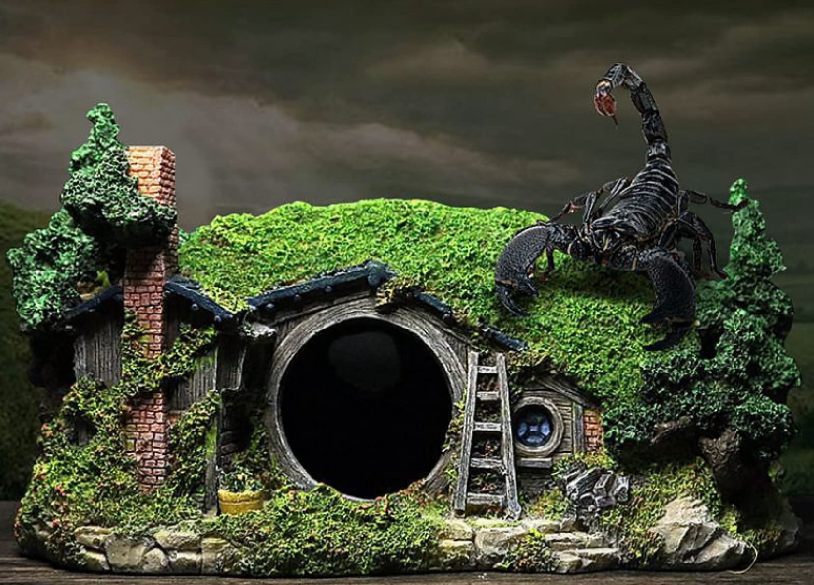 Decorazioni Acquario Arredamento Acquario Arredi per Acquario 28.5 * 18 Cm Acquario Creativo Paesaggistico Castello Resina Casa Hobbit Nascondiglio Casa Decorazione Acquario Casa Sull'Albero