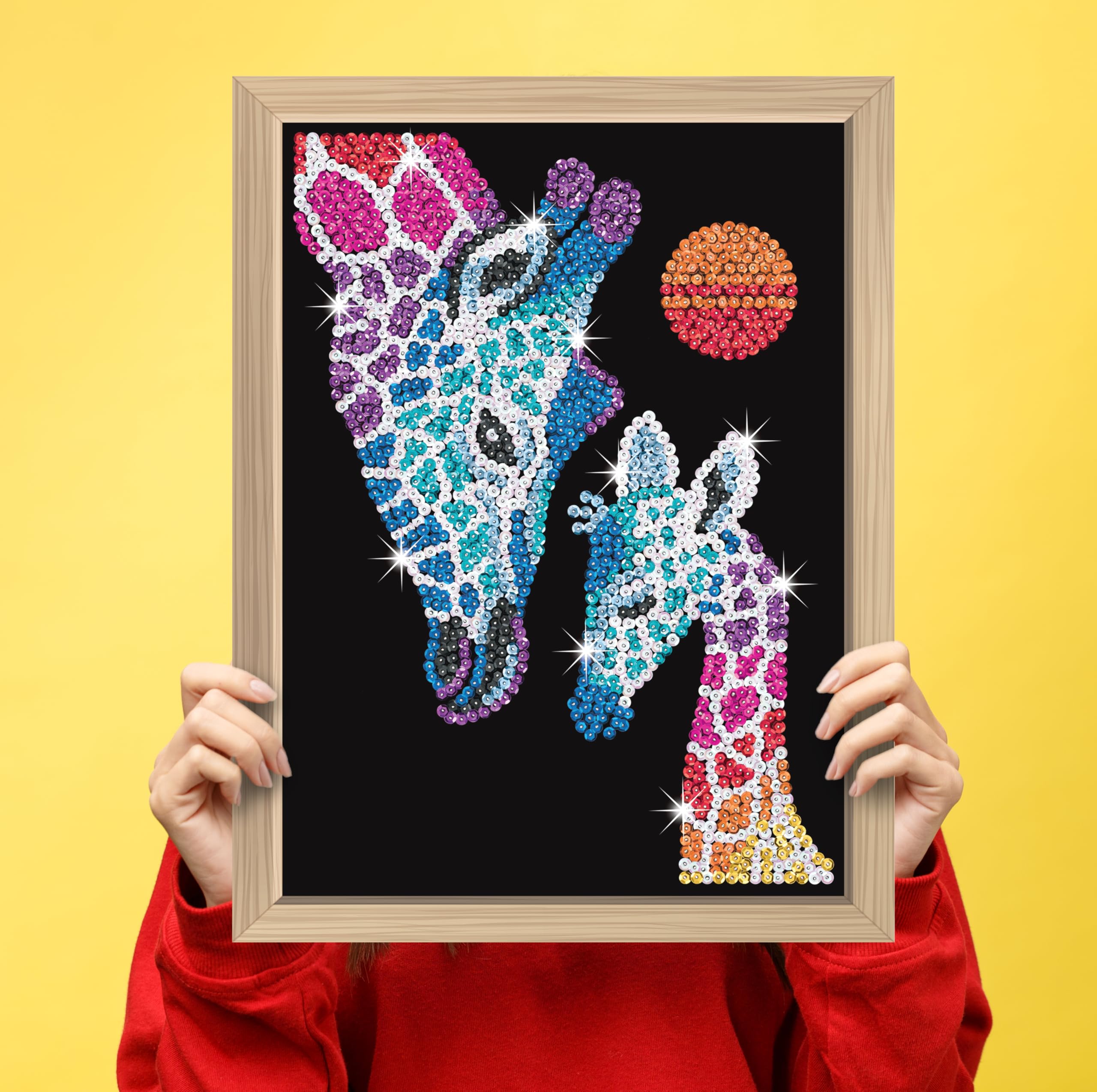 Kitfix - Sequin Art Giraffe & Kalb mit Holzrahmen - 27 x 36cm - Sequin Art Blue Premium - Paillettenbild - Bastelset für Jugendliche, Erwachsene und Kinder 8+ - 2218