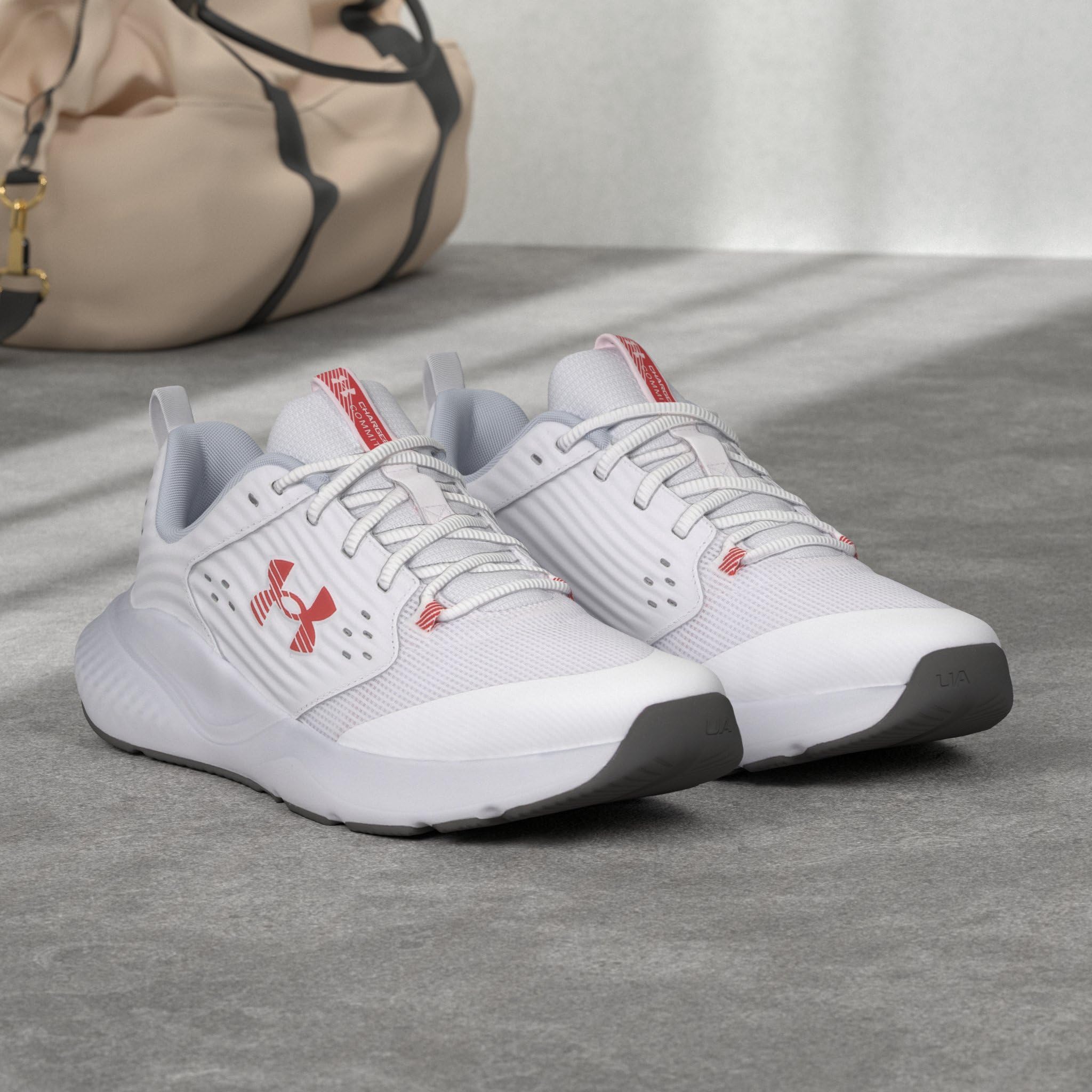 Image secondaire de Baskets légères Under Armour UA Charged Commit TR 4 pour hommes - Respirantes et flexibles