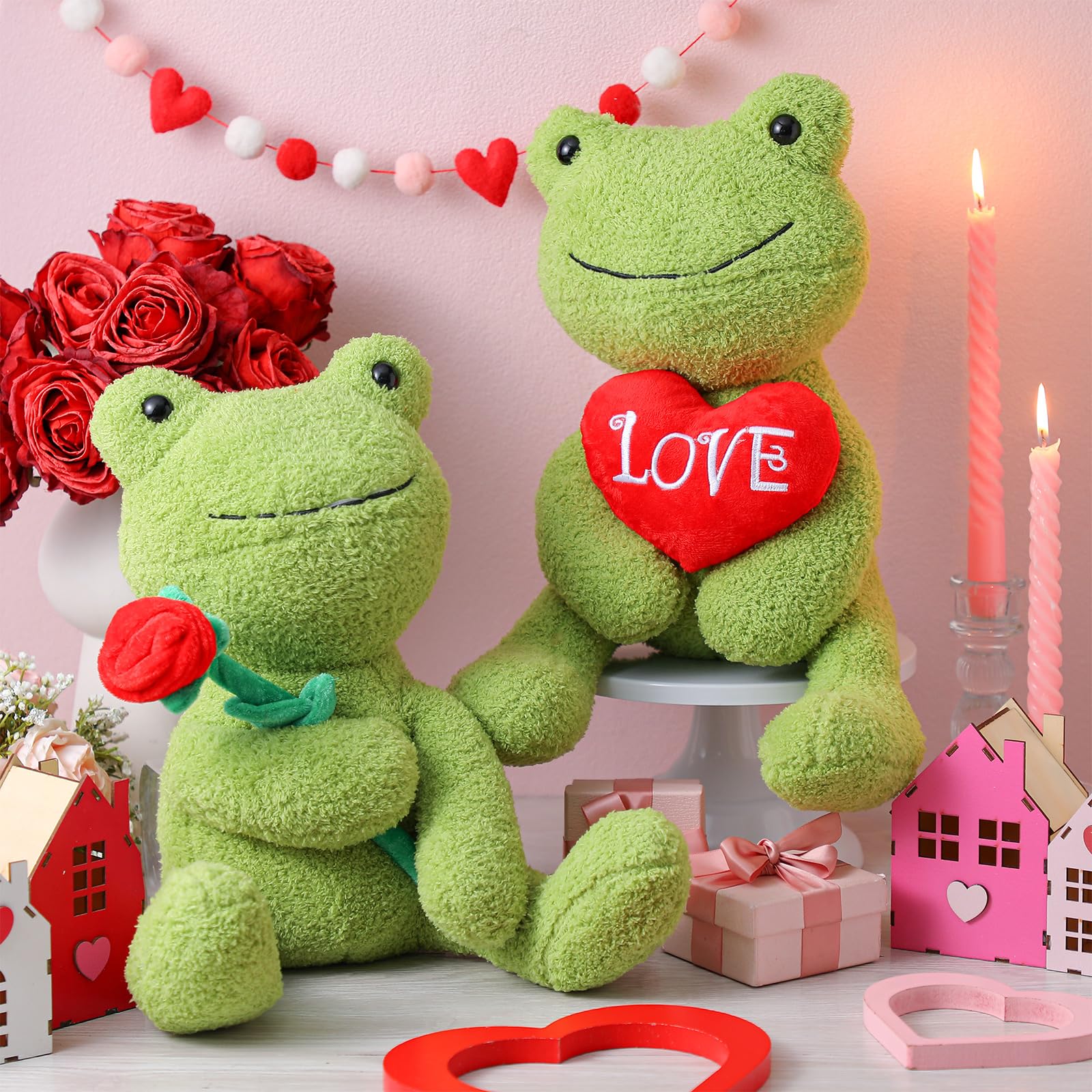 Soulchen 2 Pcs Valentine's Day Stuffed Animal Gifts for Girlfriend Soft Fur Frog with Heart and Roses Cute Soft Gift for Him Her Families Birthday Anniversary to Show Love