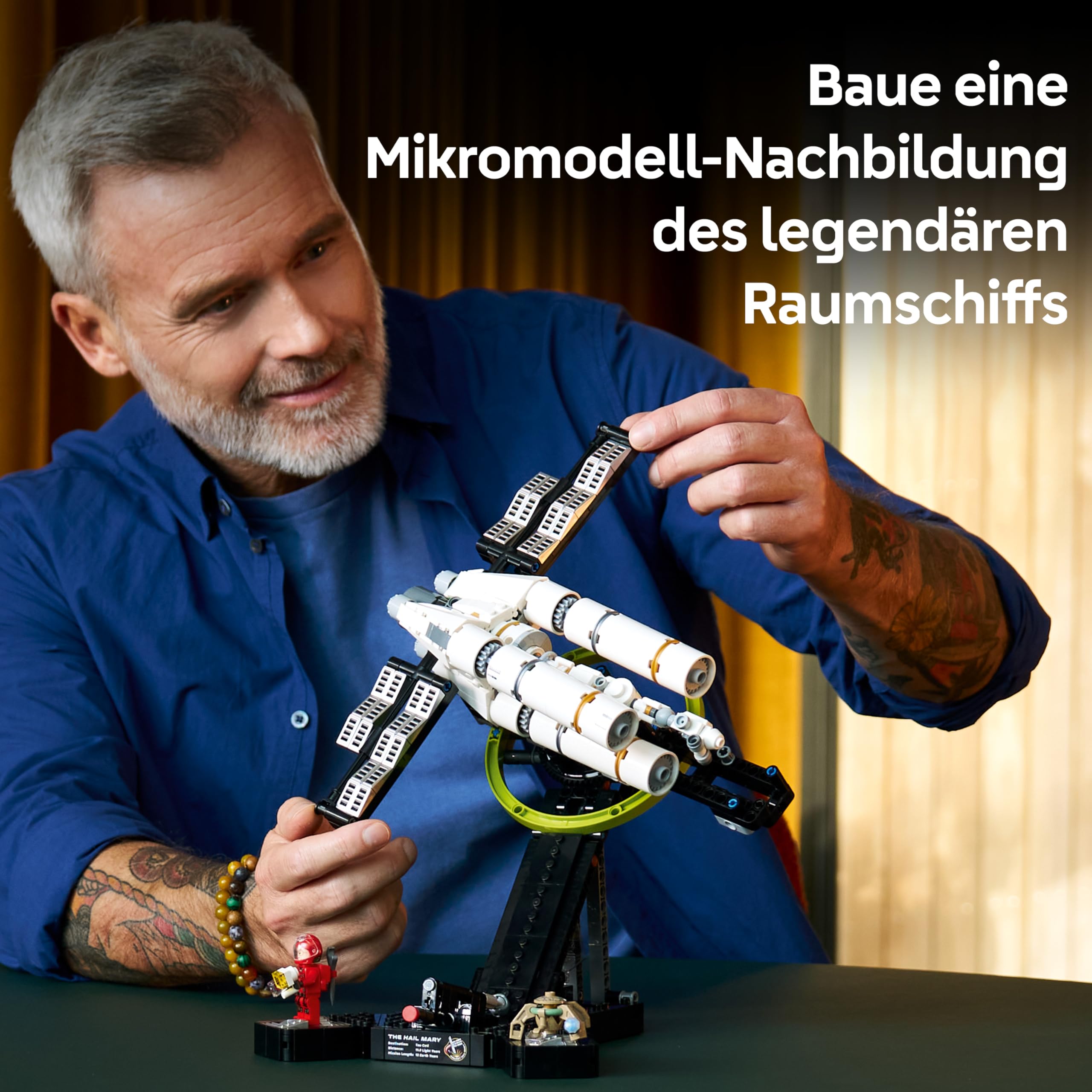 LEGO Icons Der Astronaut - Miniatur Raumschiff Modellbau für Erwachsene - Austellungsset inkl. Ryland Grace Minifigur & Rocky Figur - Science Fiction Geschenk für Film- und Buchfans - 11389