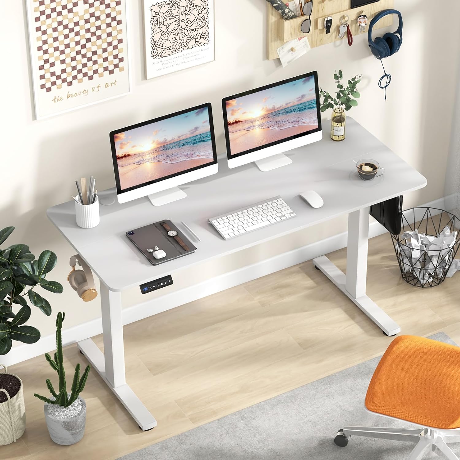 Giantex Electric Standing Desk, 140 x 60 cm Sit Stand Home Office Desk with 3 Memory Height Settings, Height Adjustable Computer Desk with 2 Hanging Hooks & Cable Management (White)