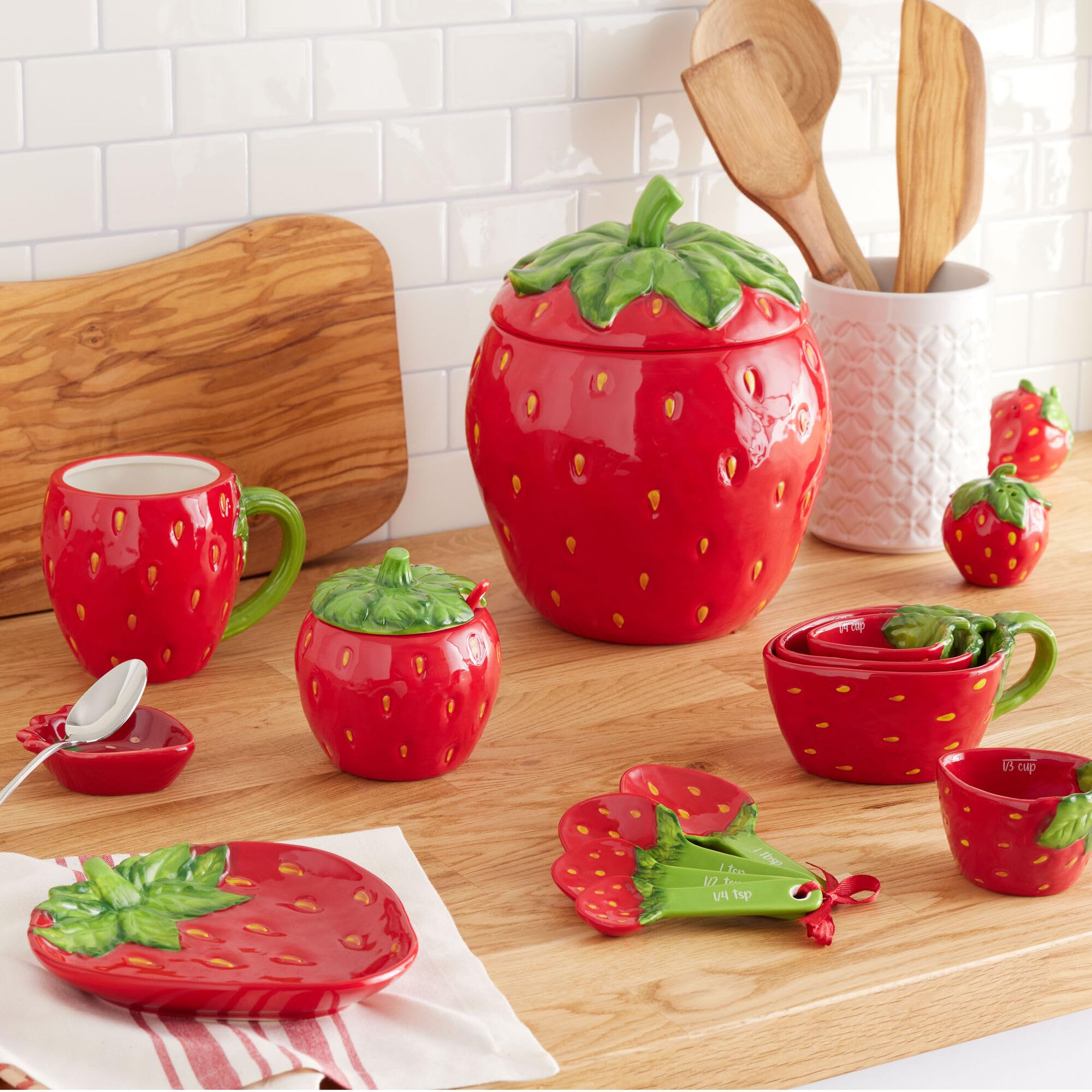 Amazon.com: Strawberry Plates Ceramic Appetizer Plates - Hand