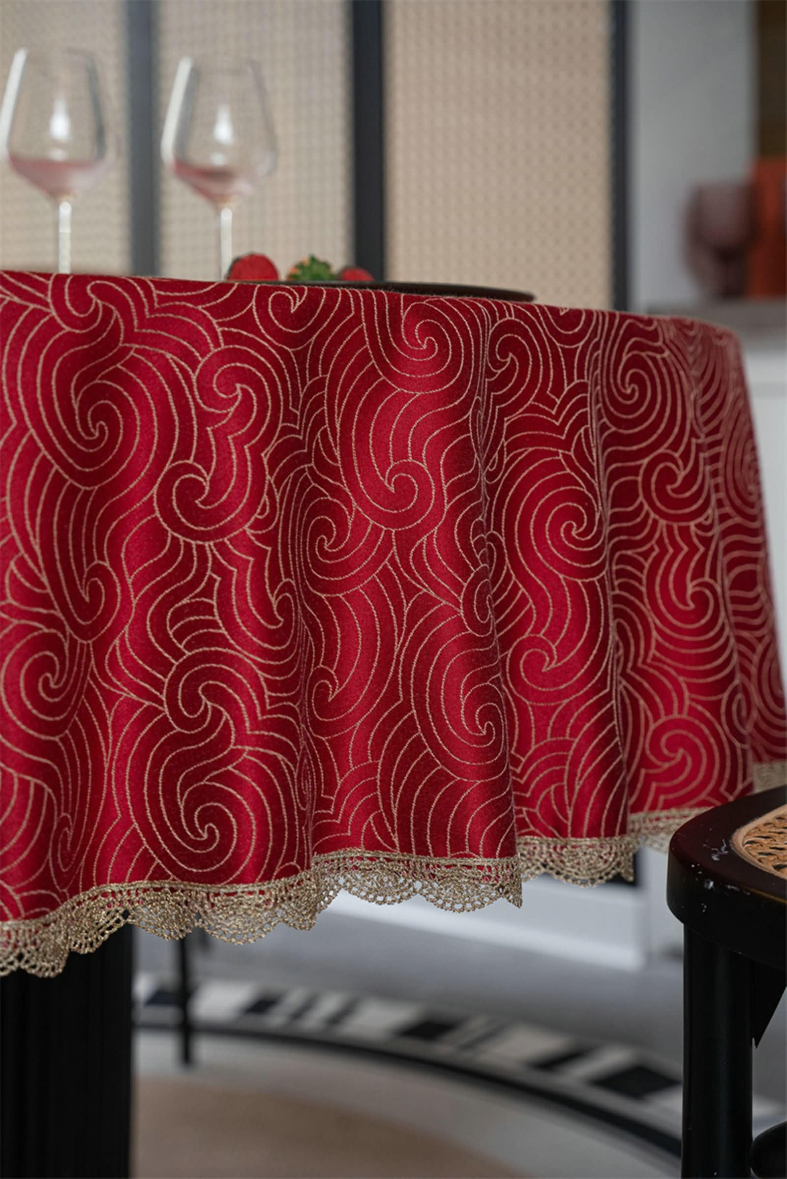 Daesar Manteles de Mesa Redonda Antimanchas,Redondo 220CM(Redondo 86 Inch),Mantel Poliéster Mesa Patrón de Nubes de Encaje Mantel de Cocina Antimanchas Rojo