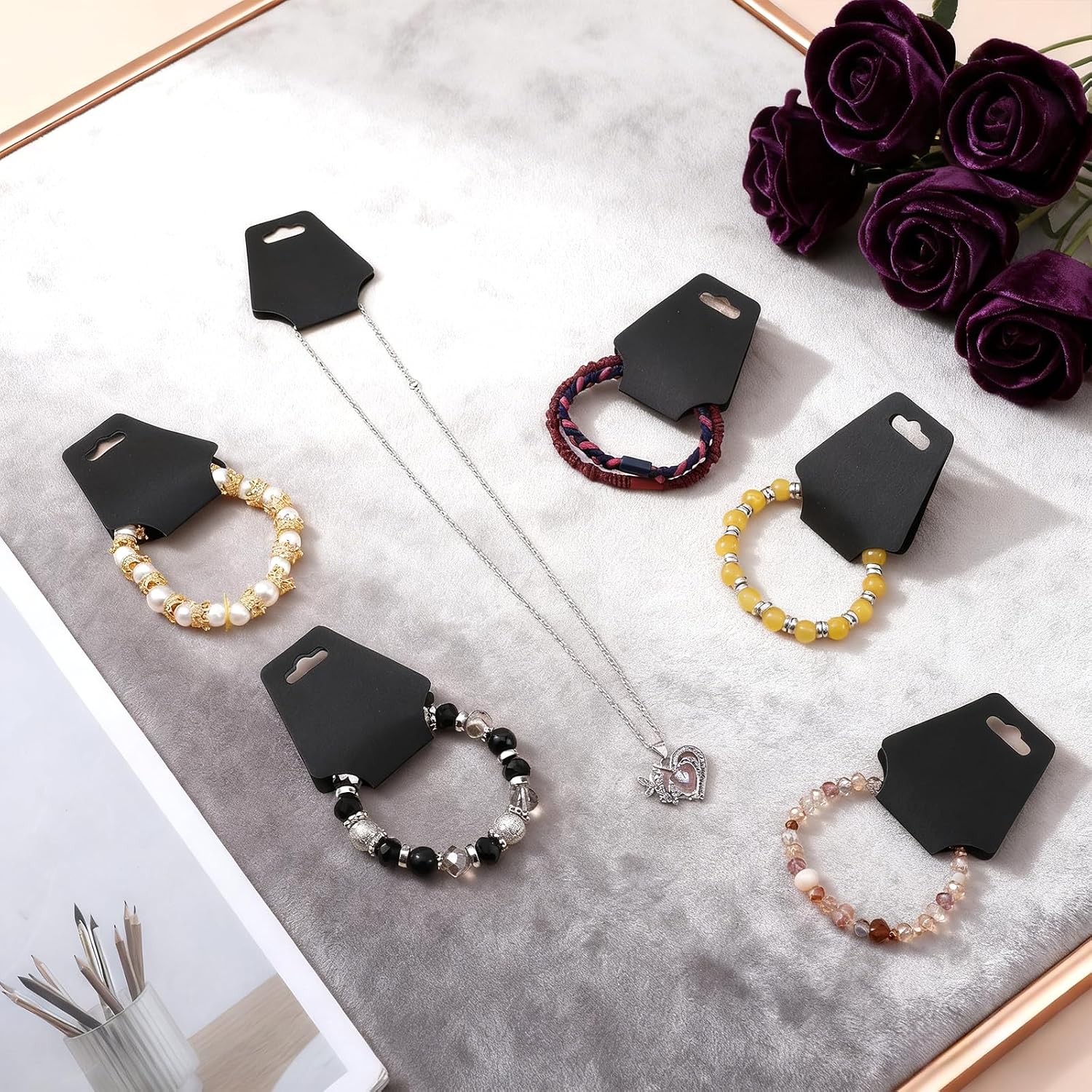 600 Pcs Bracelet Necklace Display Cards, 3.54x1.57Inches Self Adhesive Jewelry Packaging, Sturdy Hanging Displays for Choker Earring Hairband Displaying Small Business Supplies, Black