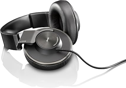 Amazon.com: AKG K550MKII Sealed Headphone New Generation 50mm Diameter  Dynamic Driver Adopted Reference Black K550MKIIBLK : Electronics