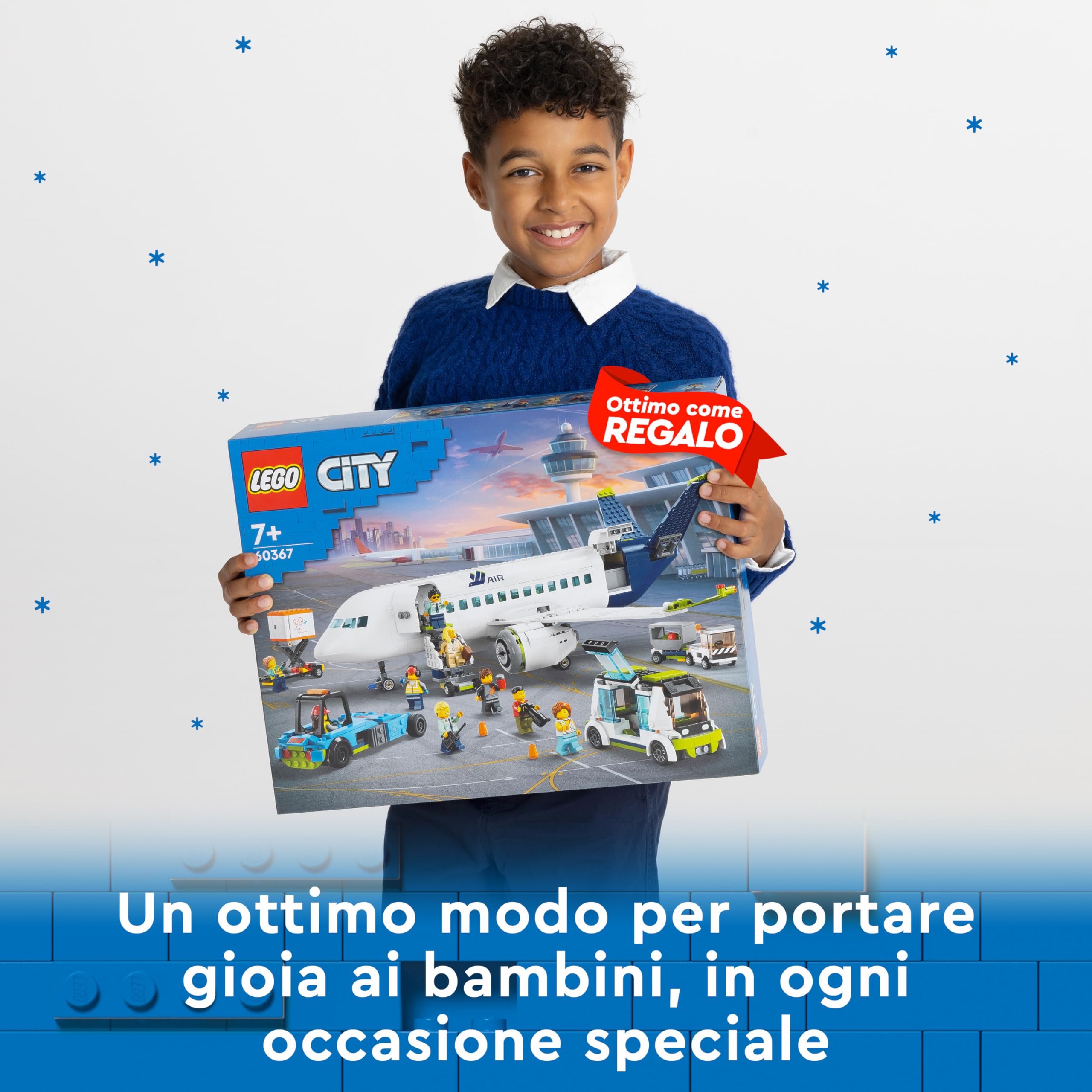 LEGO 60367 City Aereo Passeggeri, Grande Modellino di Aeroplano Giocattolo da Costruire con 9 Minifigure e Veicoli dell'Aeroporto: Autobus, Trattore Aeroportuale, Camion del Catering e Furgone Bagagli