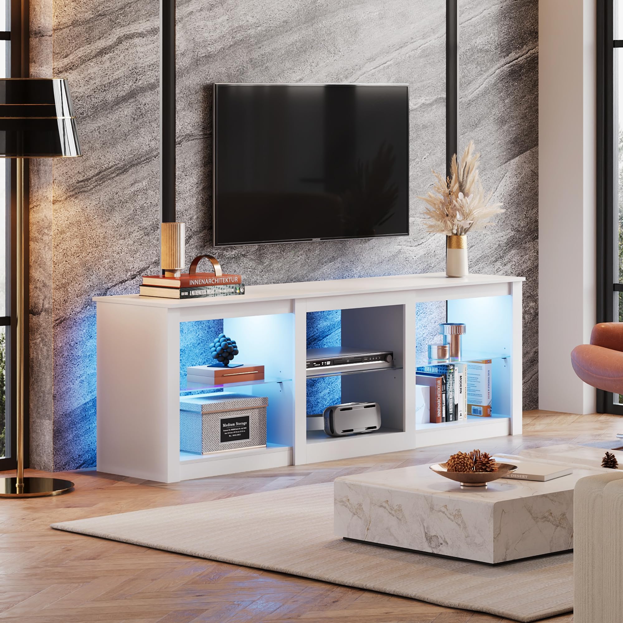 WLIVE Mobile TV LED 166 cm, Lowboard Bianco con Illuminazione a 22 Modalità e Scomparti Aperti, Porta TV per Televisori fino a 75 Pollici, Mobiletto con Ripiani in Vetro Regolabili per Soggiorno