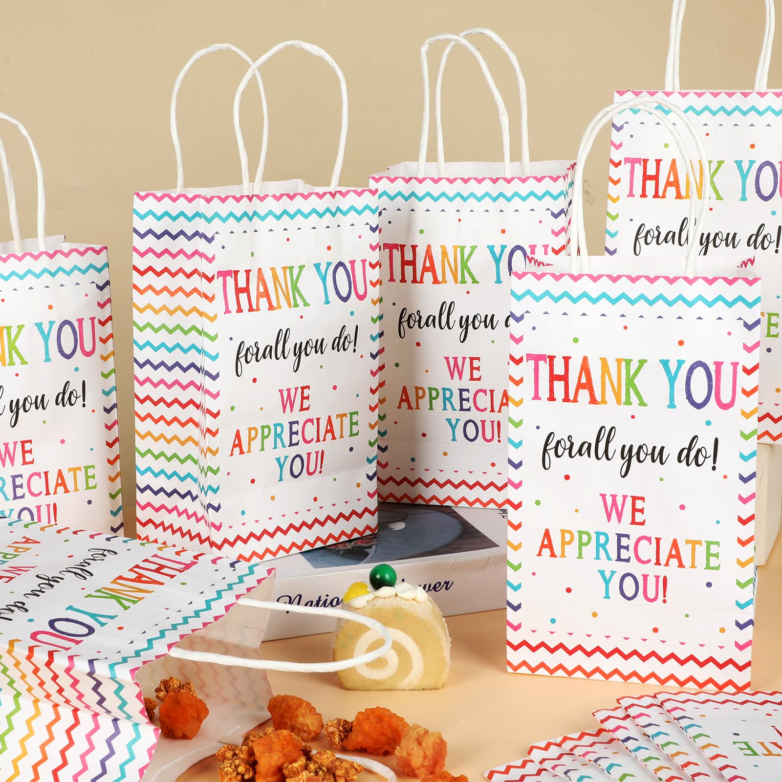 CHUNNIN 12 Pcs We Appreciate You Paper Gift Bags Thank You for All You Do Goodie Bag Be Thankful to Teacher Doctor Staff Treat Bag Decoration for Thank You Party Favors Supplies 8.26 x 4.7 x 3.14inch