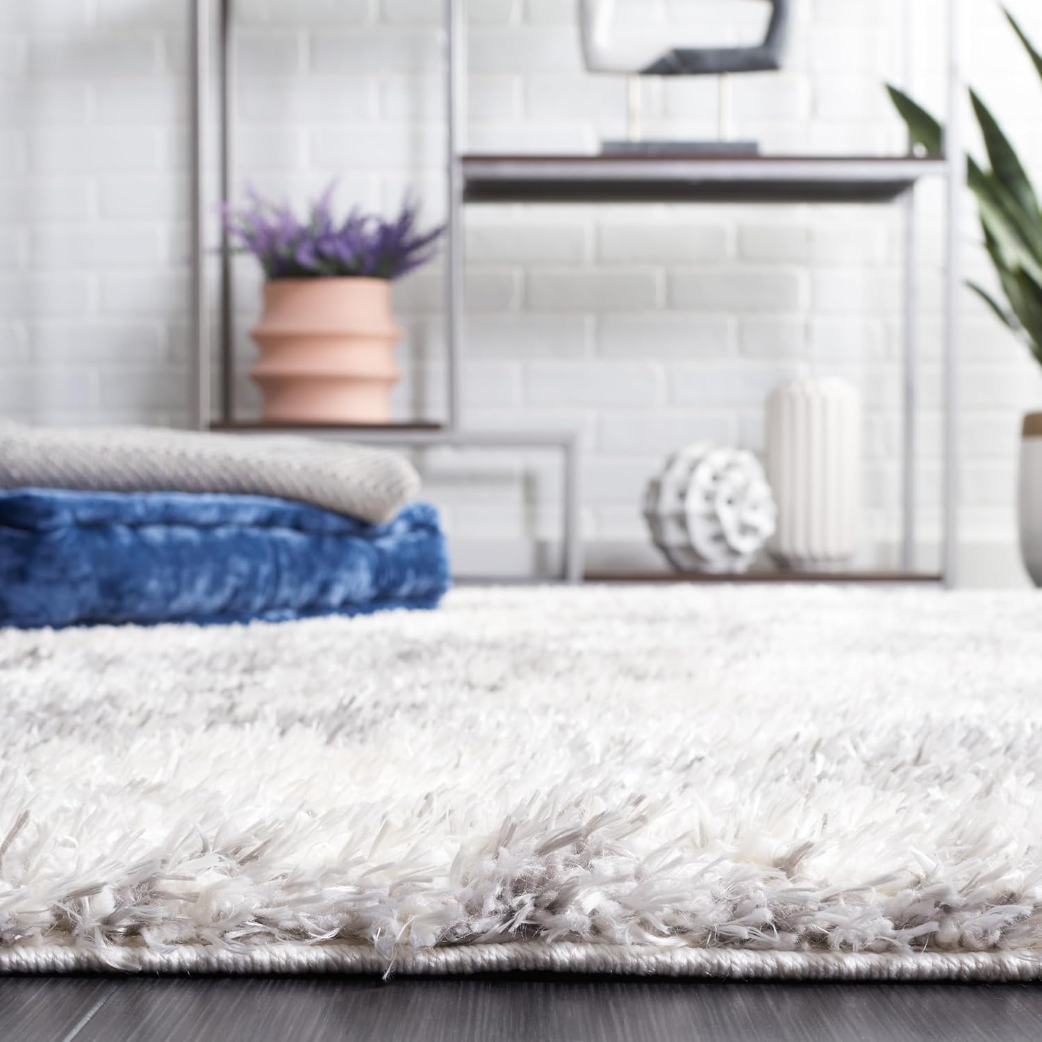 SAFAVIEH Lindsay Shag Collection Area Rug - 9' x 12', Ivory & Grey, Modern Design, 2-inch Thick, Ideal for The Living Room, Dining, Bedroom (LNS550A)