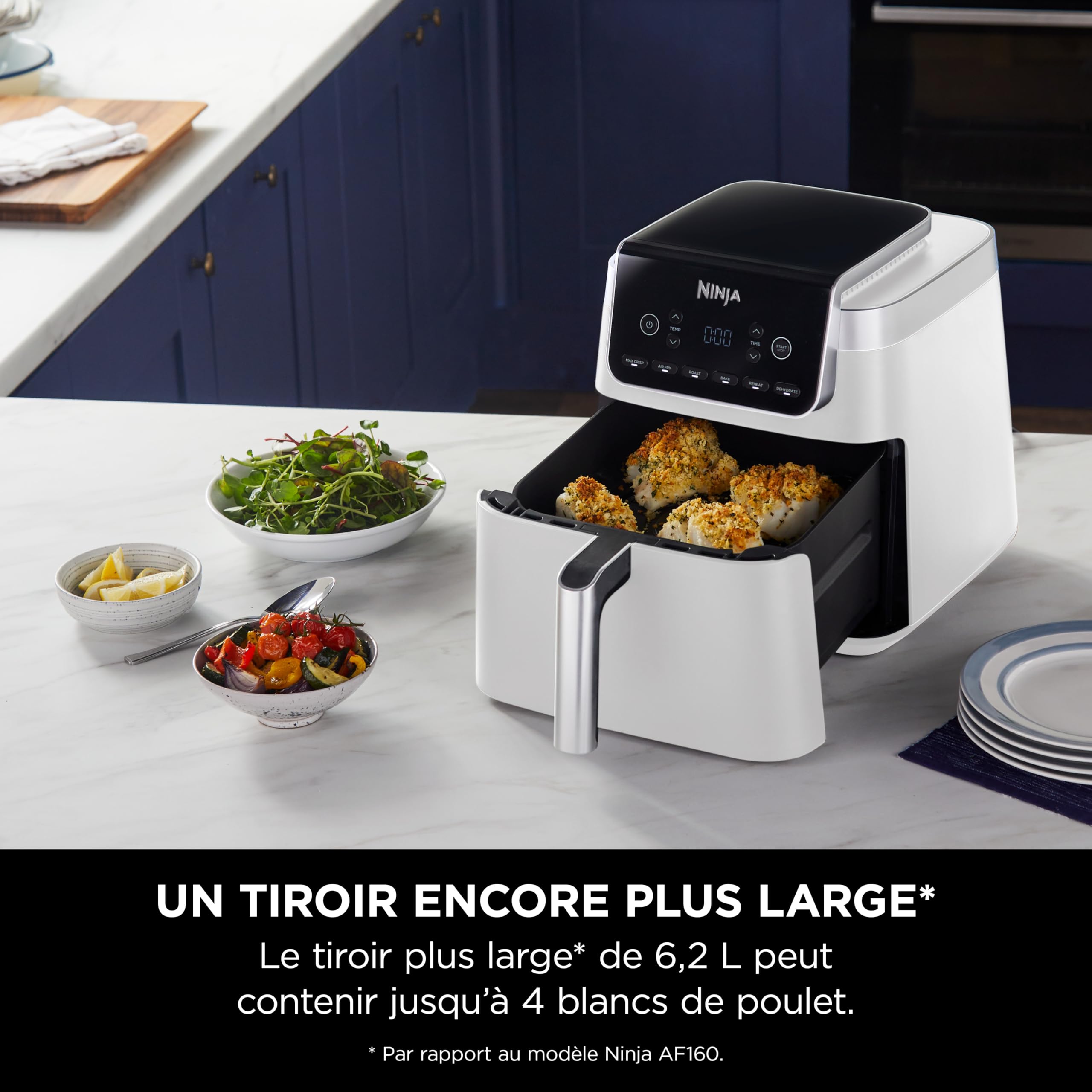 Ninja Air Fryer MAX PRO, 6.2L, sans huile, grand tiroir, rôtir AF180EUWH | cuire, frire, familial, numérique, panier et plaque de cuisson compatibles lave-vaisselle, Blanc