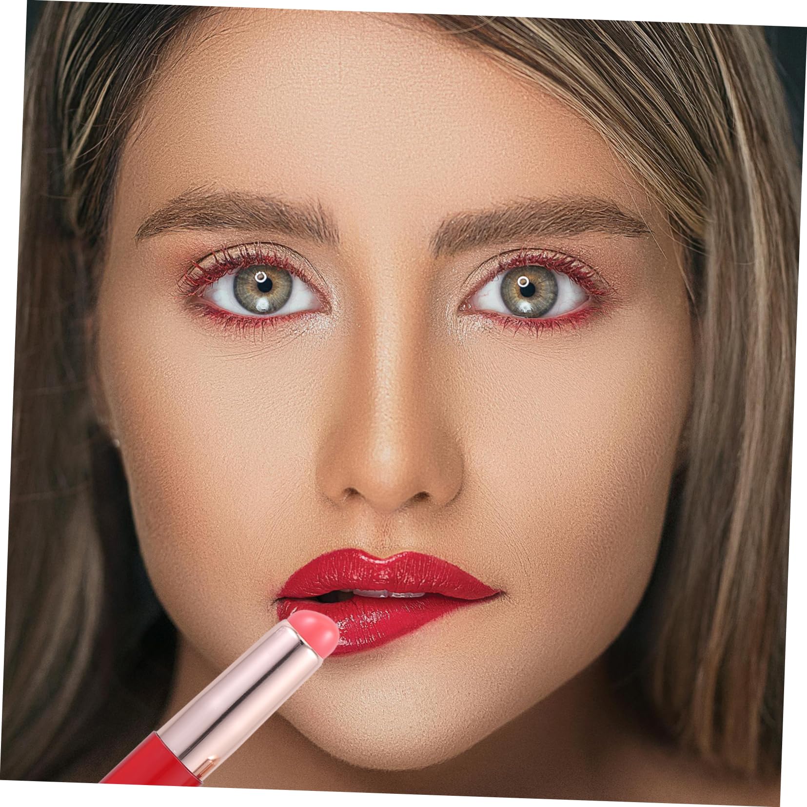 SOESFOUFU Plastic Lip Makeup Brush Lipstick Brush Applicator for Women Multi-function Concealer Brush Wand Portable Lip Applicator