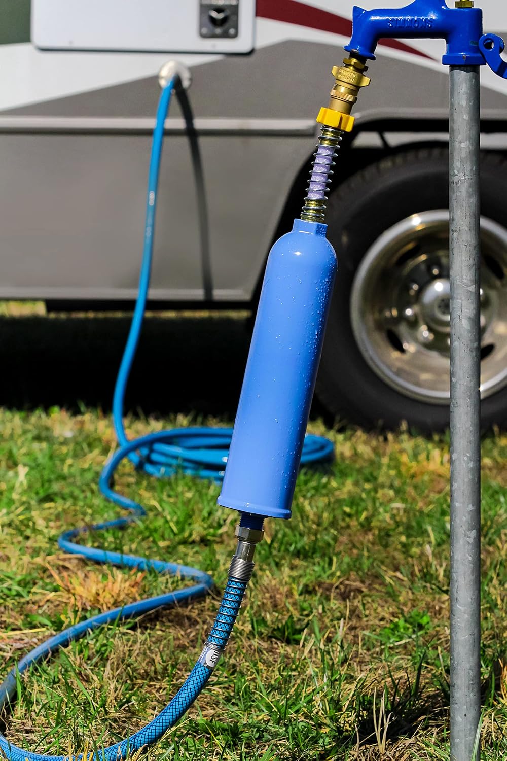 Camco TastePURE XL Camper/RV Water Filter & Hose Protector | Inline Water Filter Reduces Bad Taste, Odor, Chlorine & More | Ideal for RVs, Campers, Travel Trailers, Boats | Made in the USA | (40019)