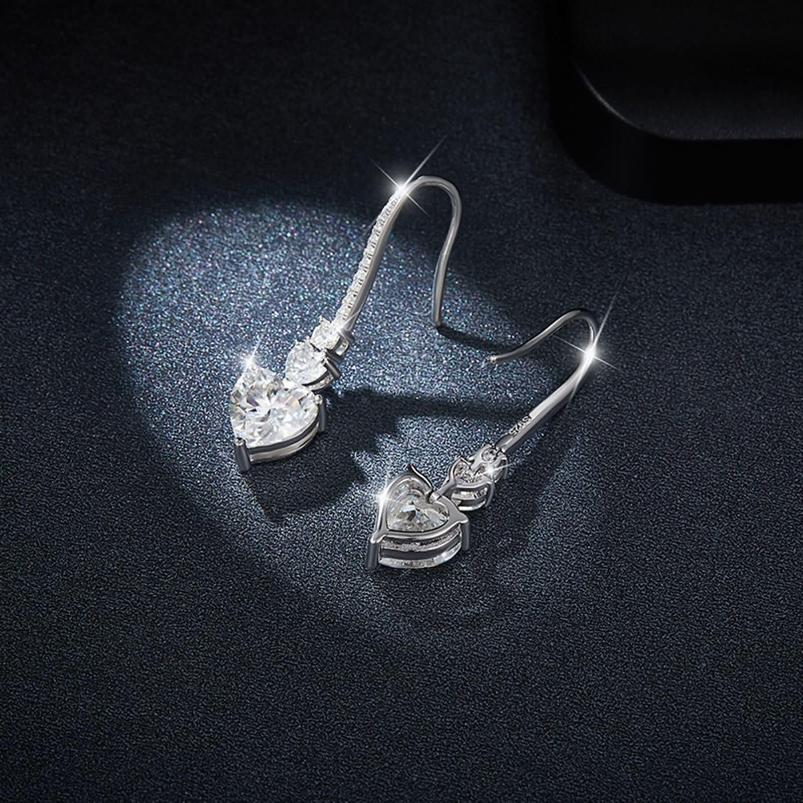 Damen 375/585 / 750 Weißgold Ohrringe Hochzeit, 8MM Herz mit Moissanit, Damen Ohrringe Stecker Silber