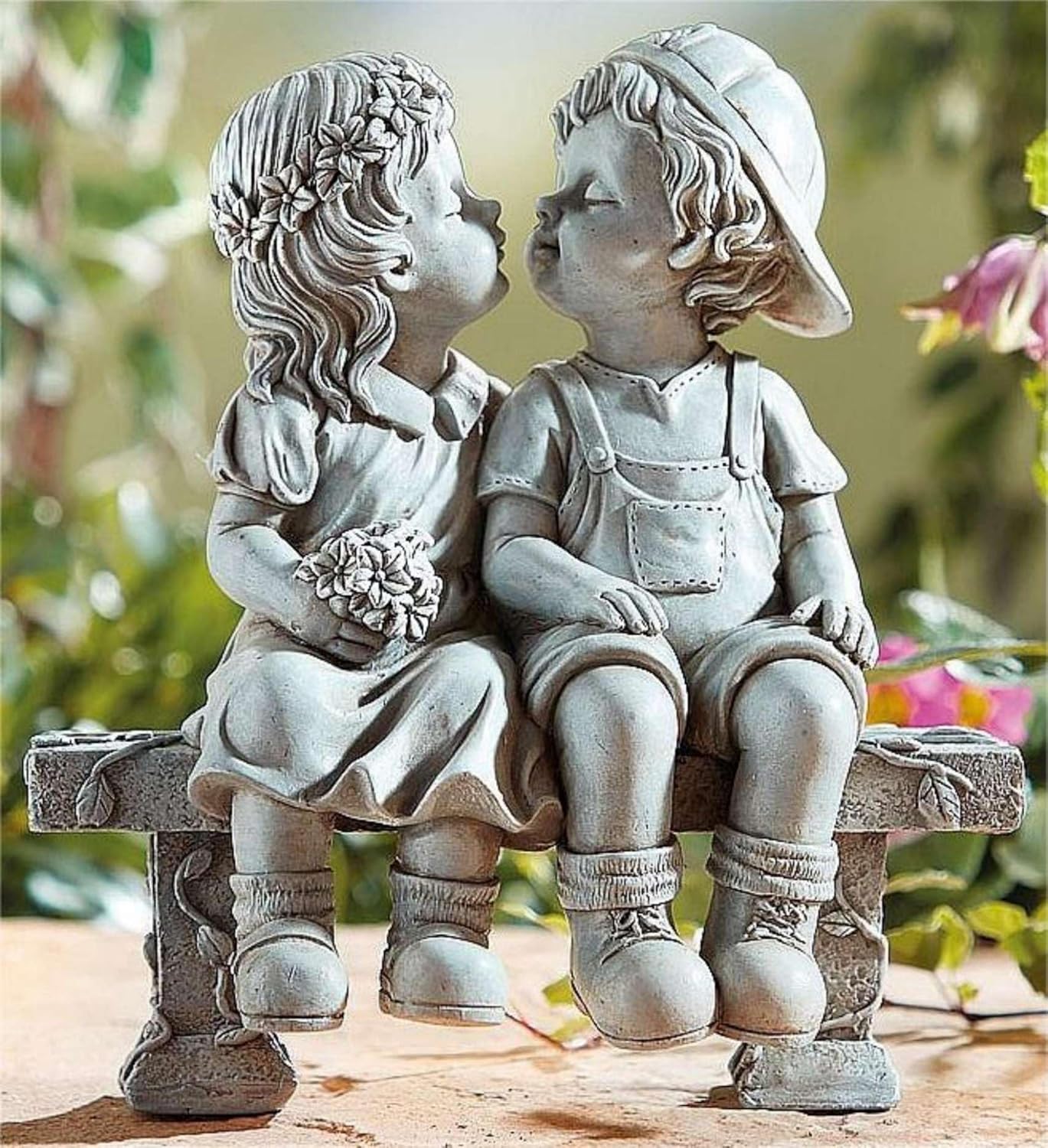 Elenon Boy and Girl Garden Statue Decor, Couple First Kiss Garden DecorativeSculpture for Yard Patio Art Flower Bed Decoration, 8 1/4" L x 4 3/4" W x 9" H