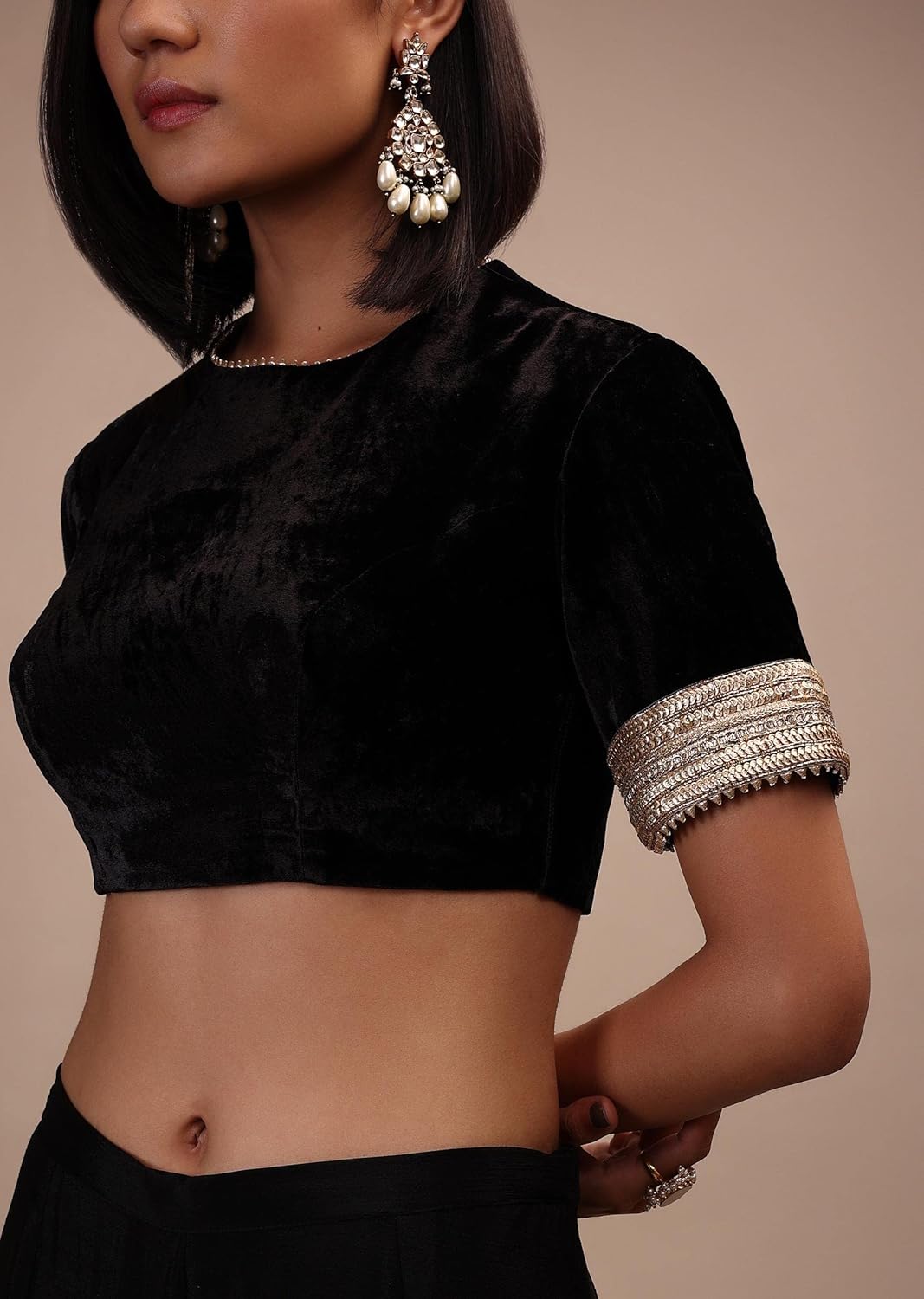 Women's Stitched Velvet Blouse For Sarees || Indian Bollywood Padded Readymade Choli Crop Top Black (M-38)